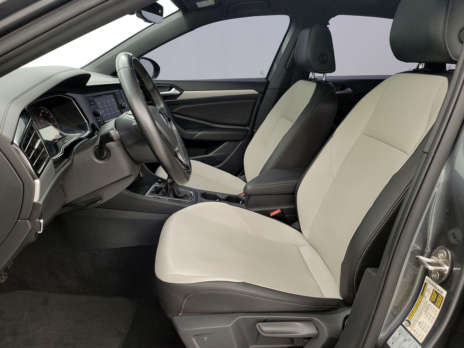 Thumbnail: 2021 Volkswagen Jetta - 11