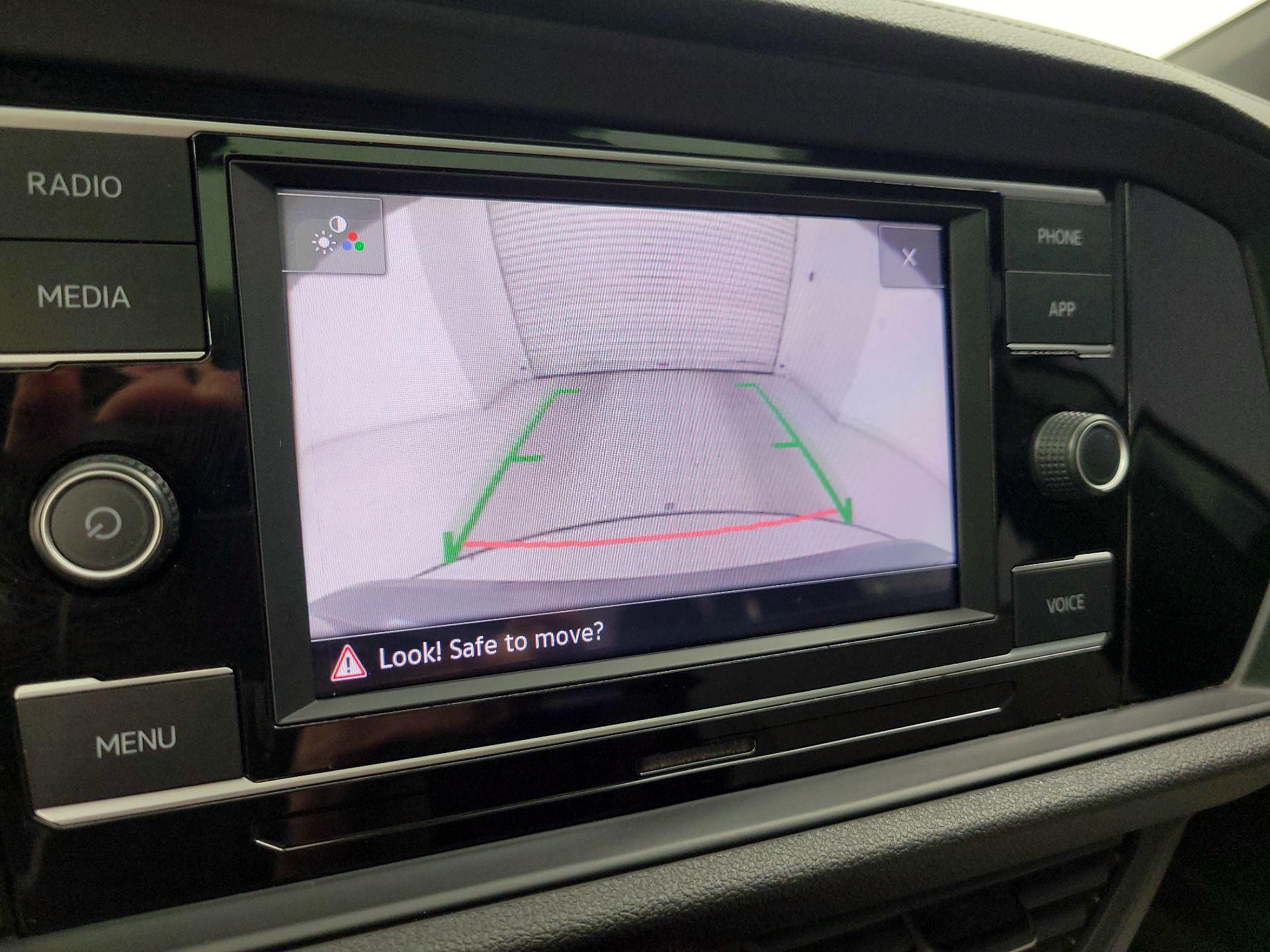 Thumbnail: 2021 Volkswagen Jetta - 14