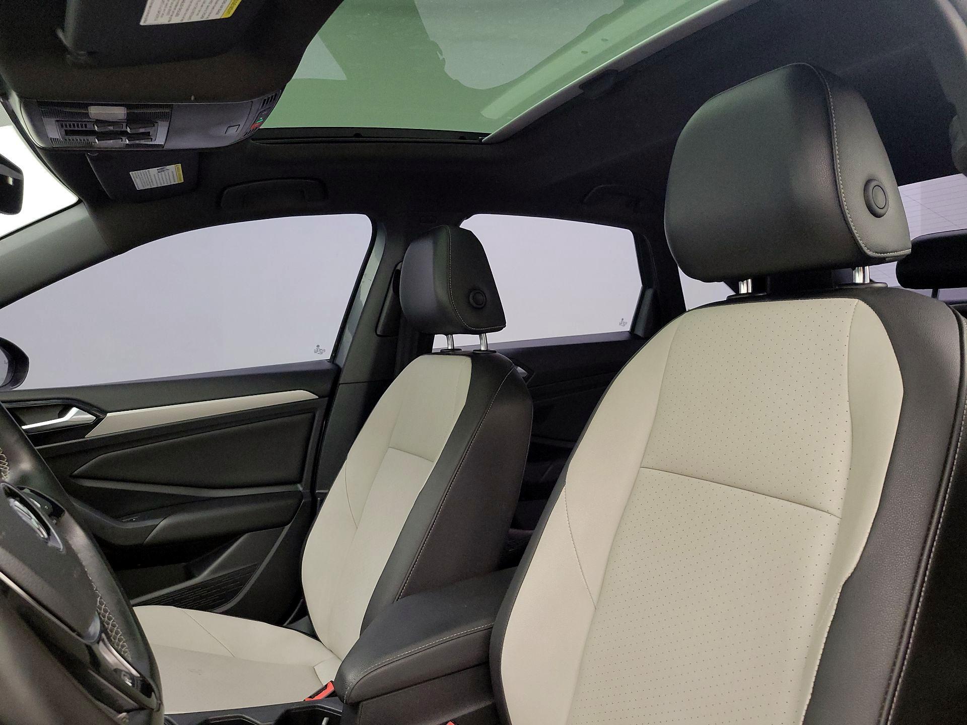 Thumbnail: 2021 Volkswagen Jetta - 19