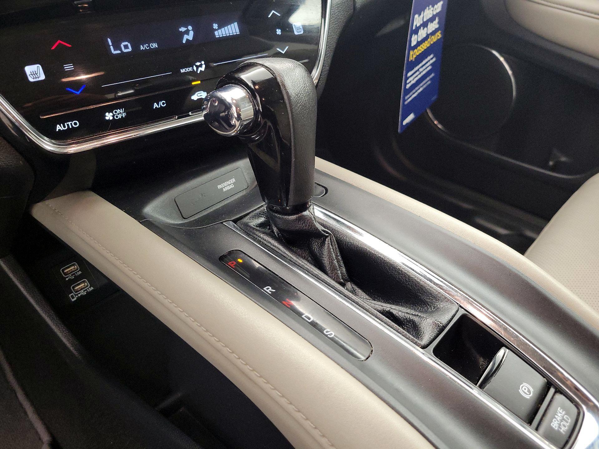 Thumbnail: 2019 Honda HR-V - 17