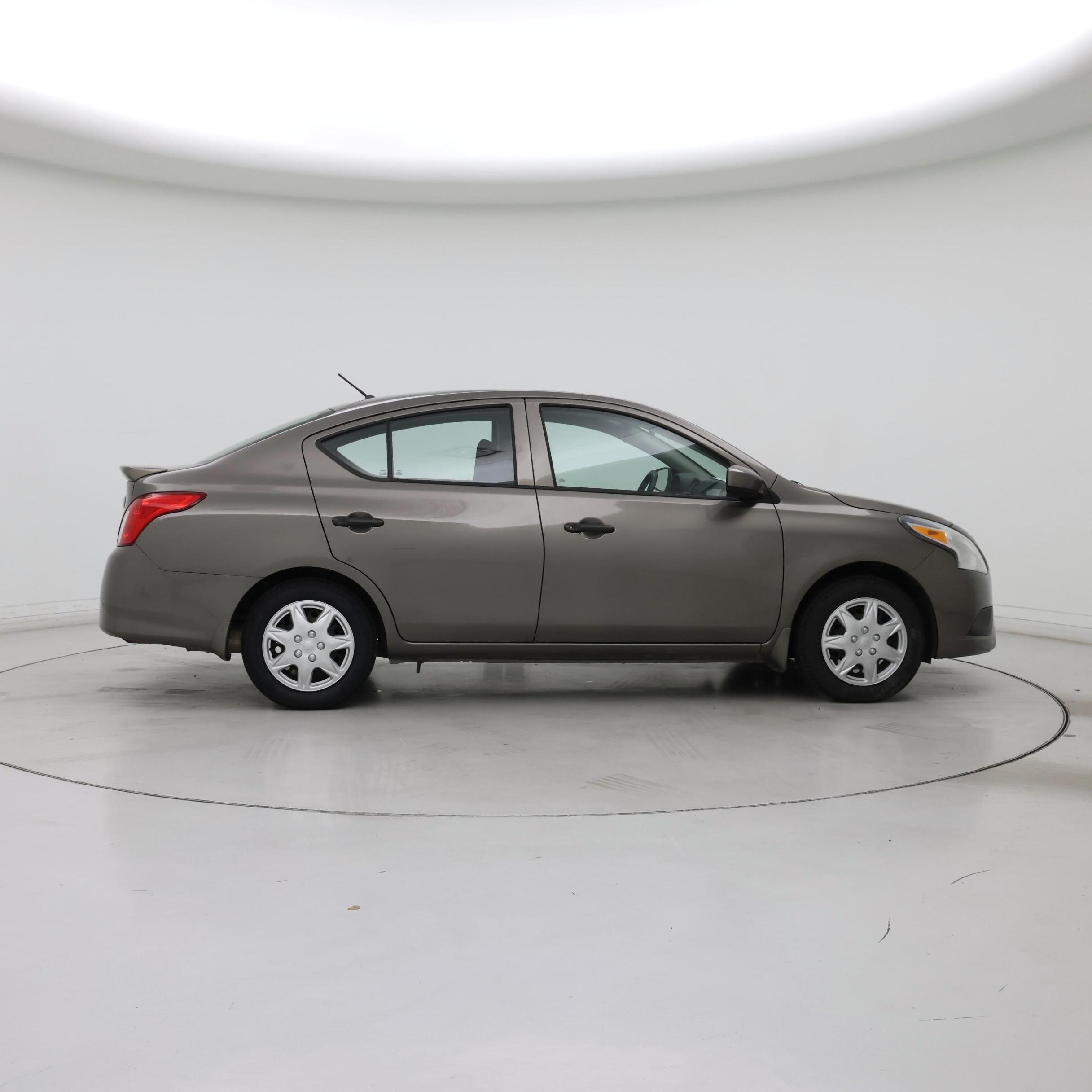 Thumbnail: 2017 Nissan Versa - 7