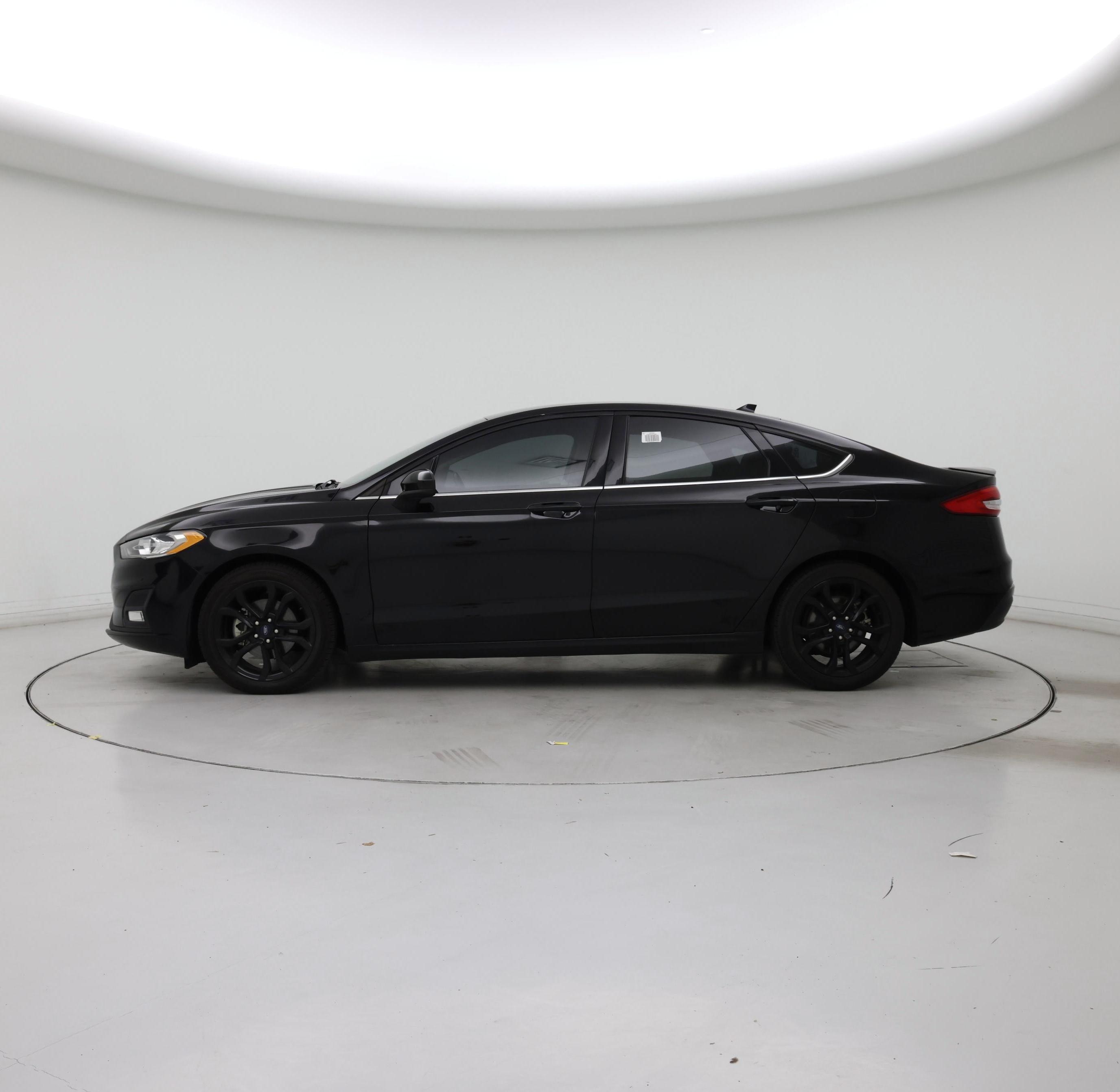 Thumbnail: 2020 Ford Fusion - 3