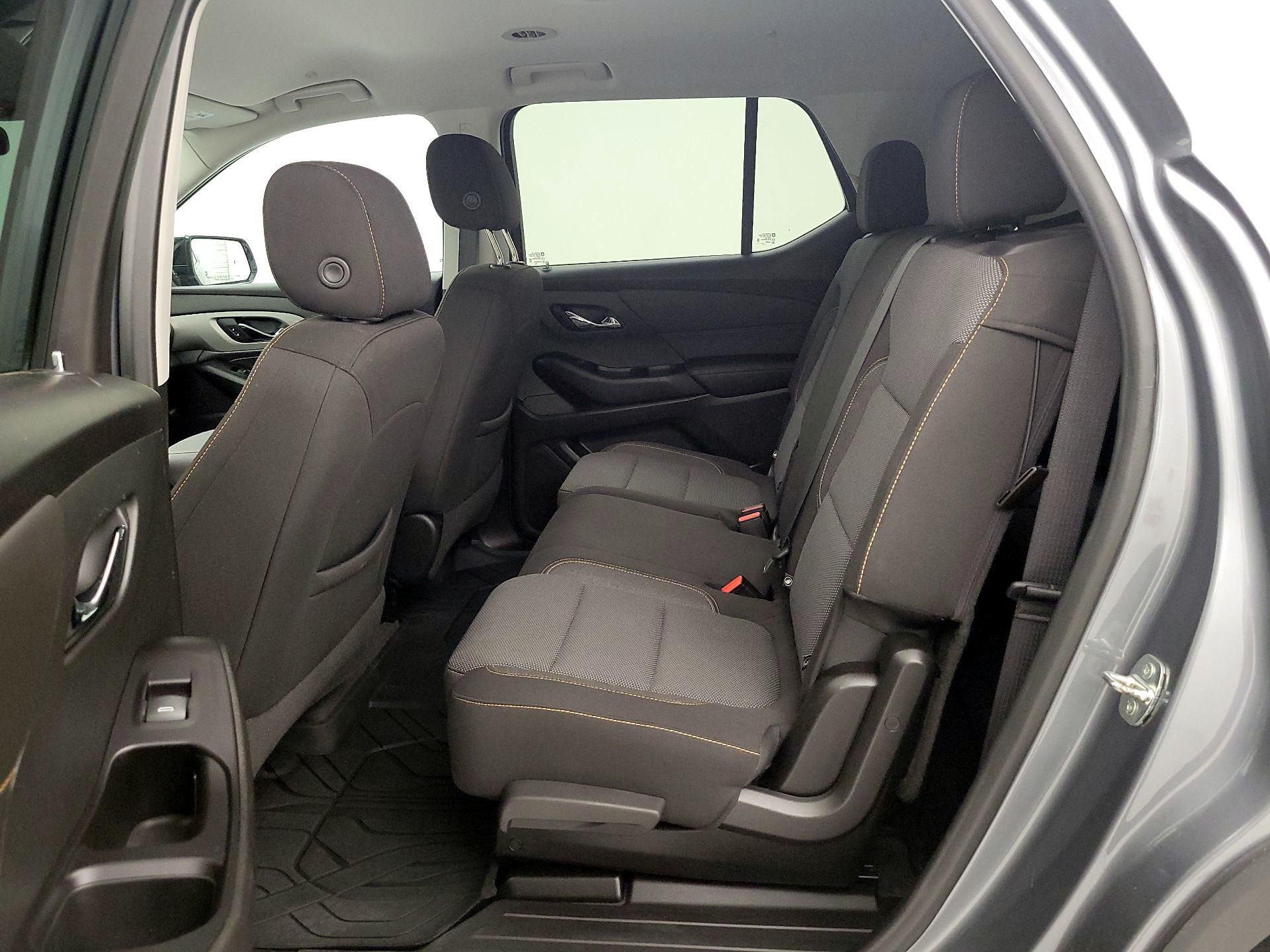 Thumbnail: 2020 Chevrolet Traverse - 19