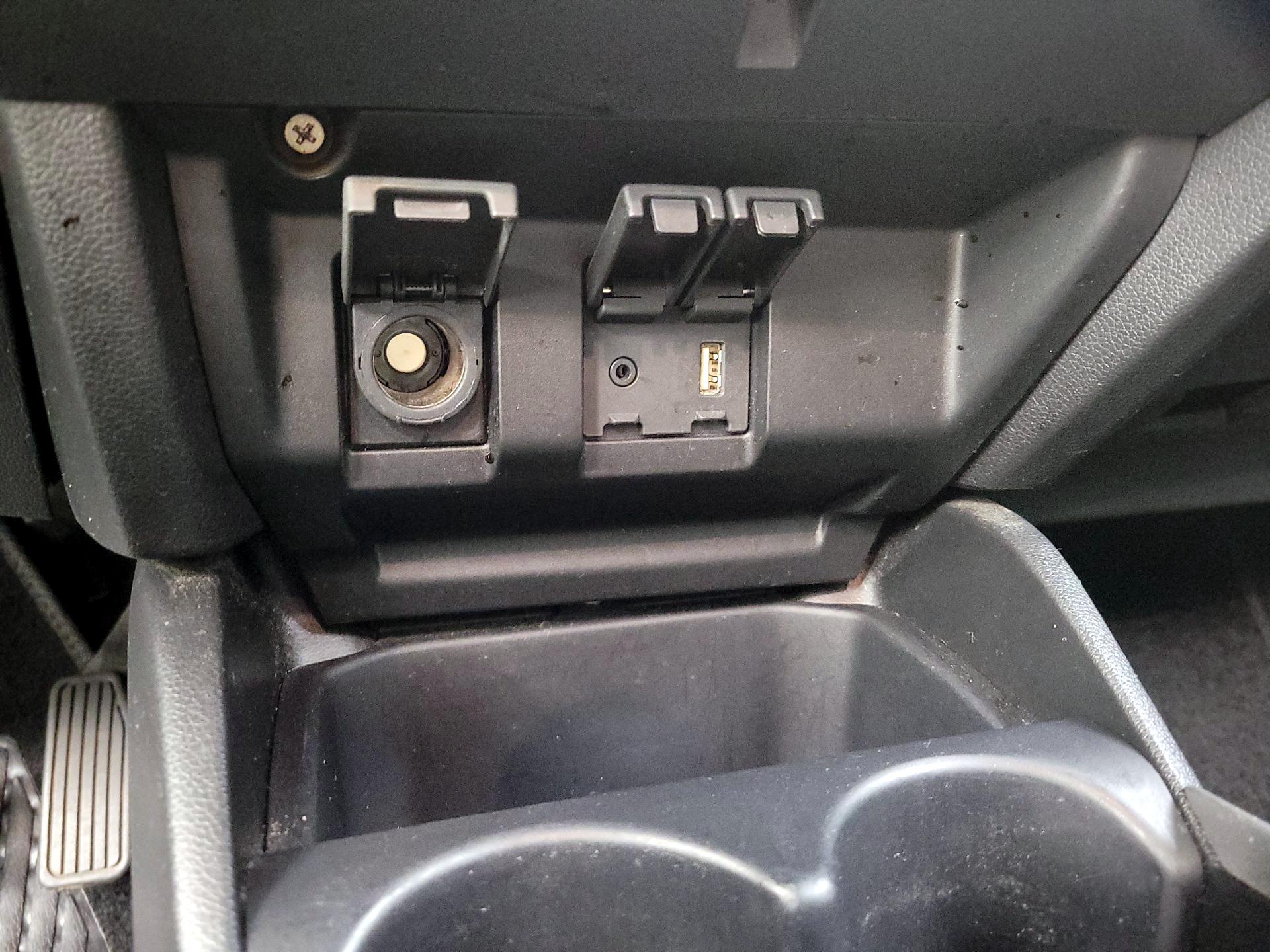 Thumbnail: 2016 Honda Fit - 18