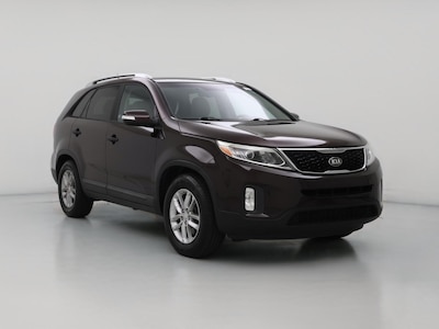 Red 2015 Kia Sorento LX