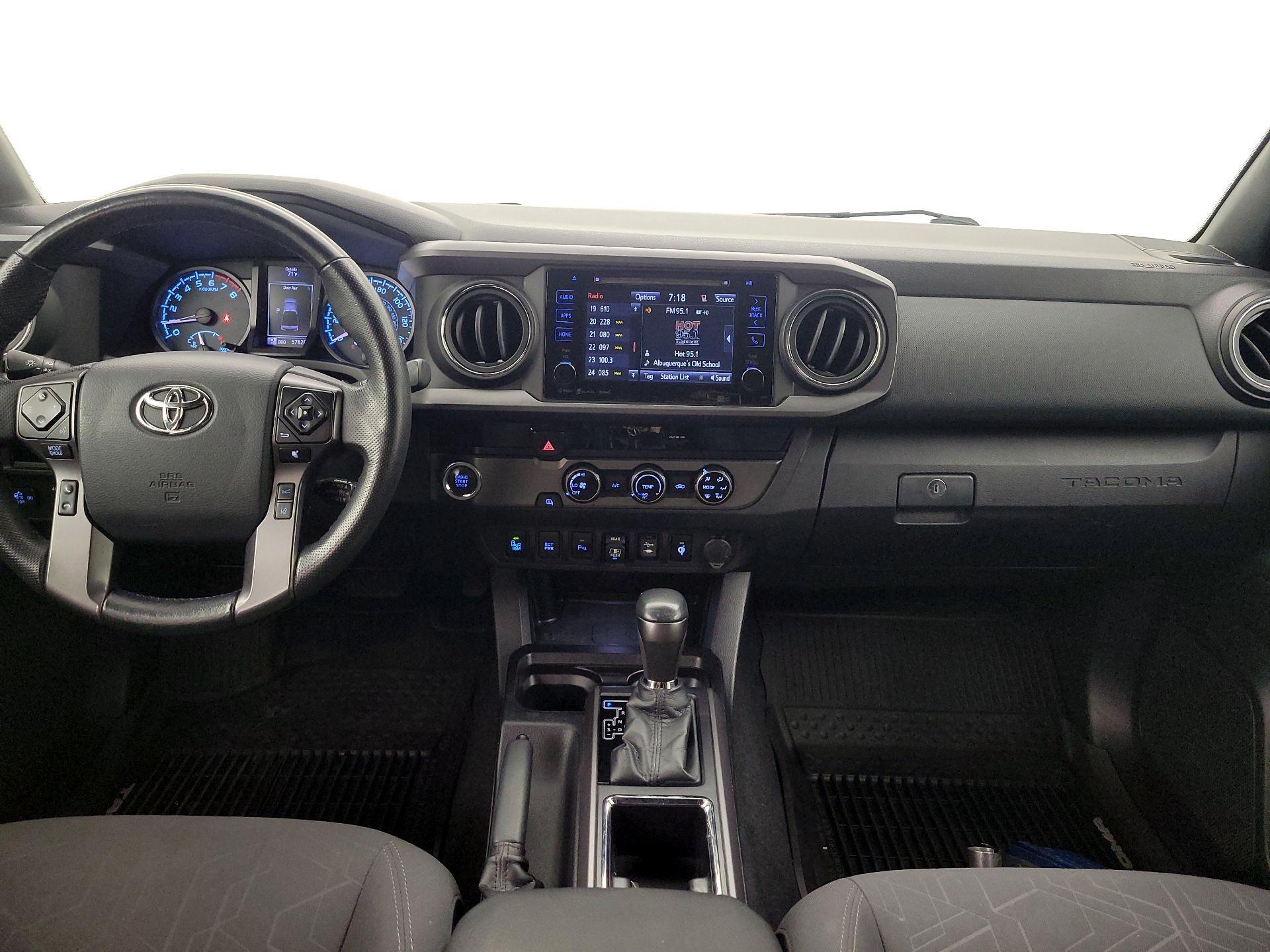 Thumbnail: 2018 Toyota Tacoma - 9