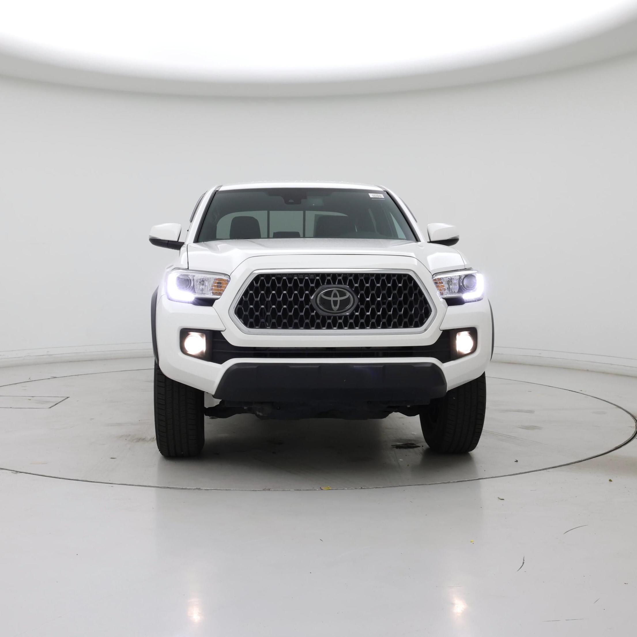 Thumbnail: 2018 Toyota Tacoma - 5
