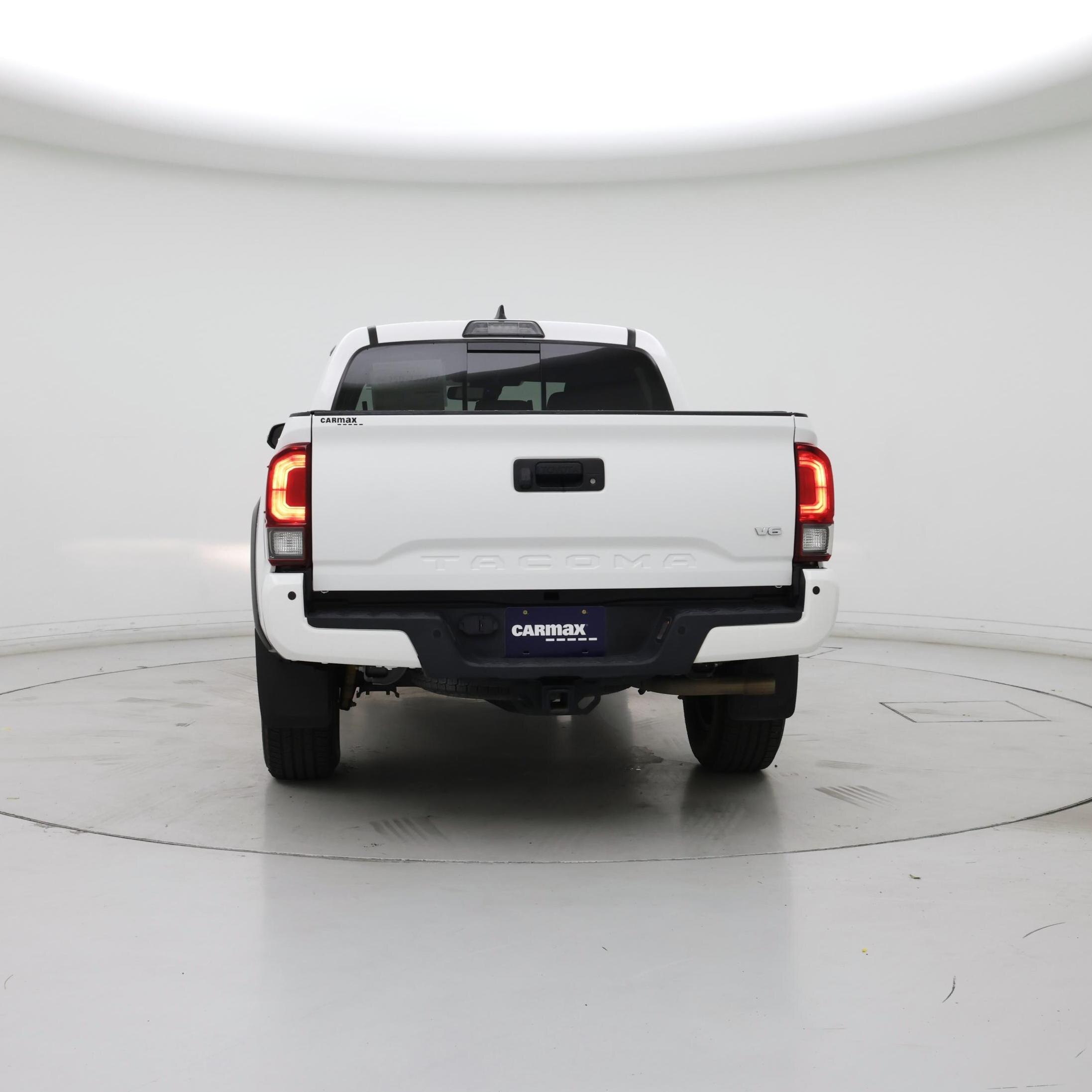 Thumbnail: 2018 Toyota Tacoma - 6