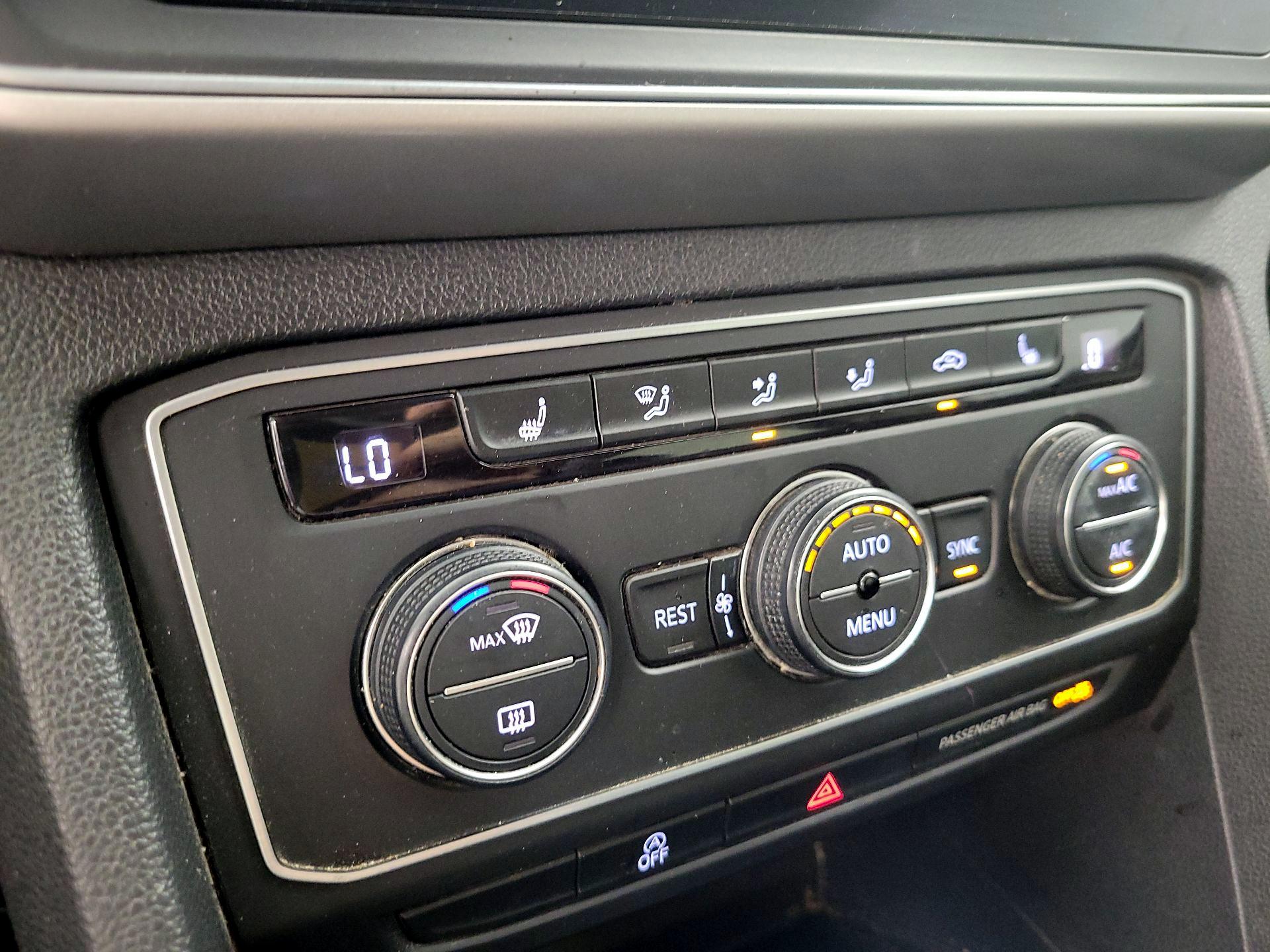 Thumbnail: 2018 Volkswagen Atlas - 16