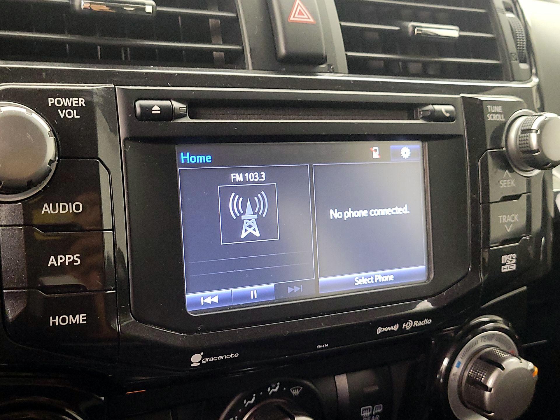 Thumbnail: 2019 Toyota 4Runner - 15