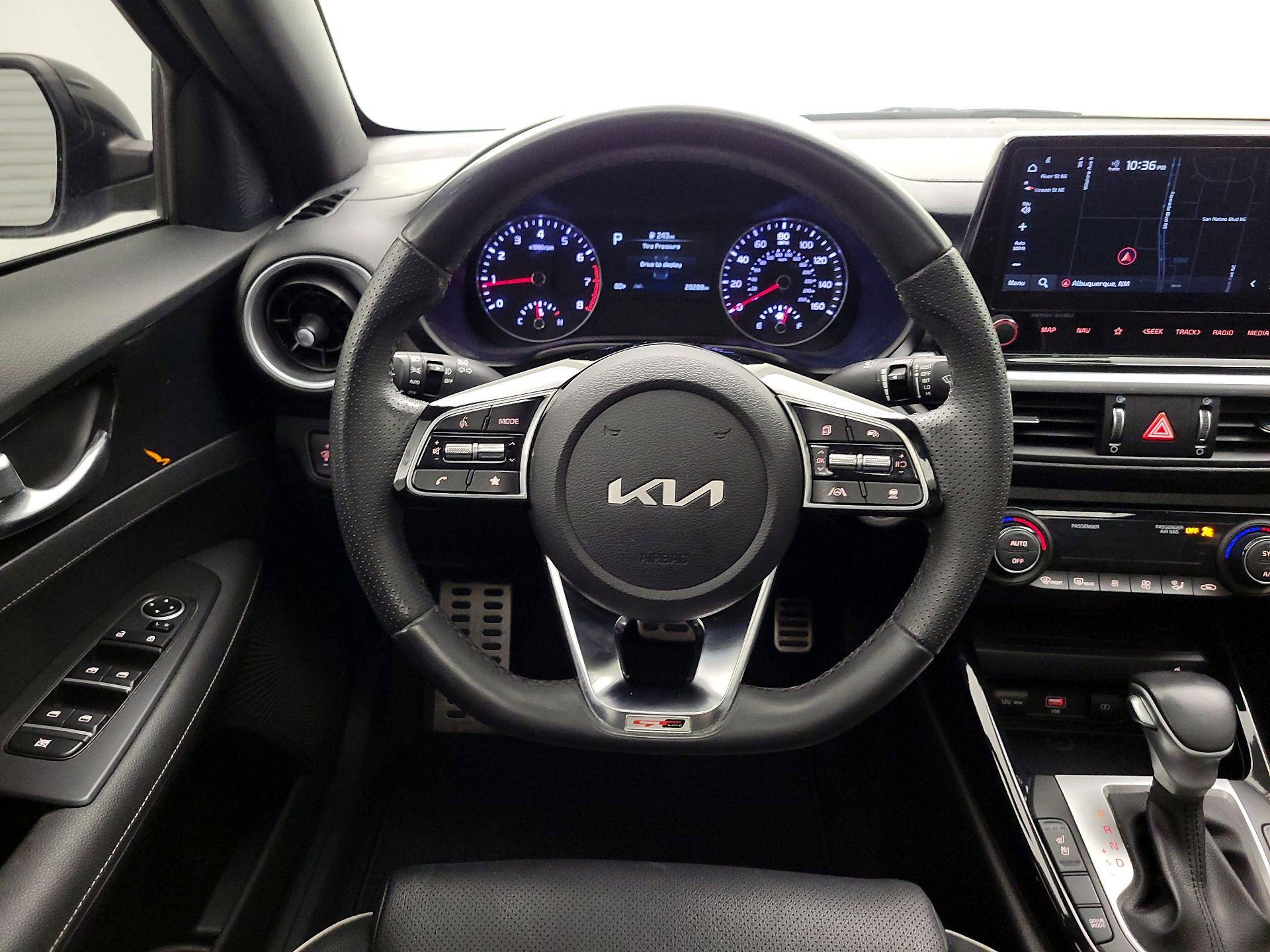 Thumbnail: 2023 Kia Forte - 10