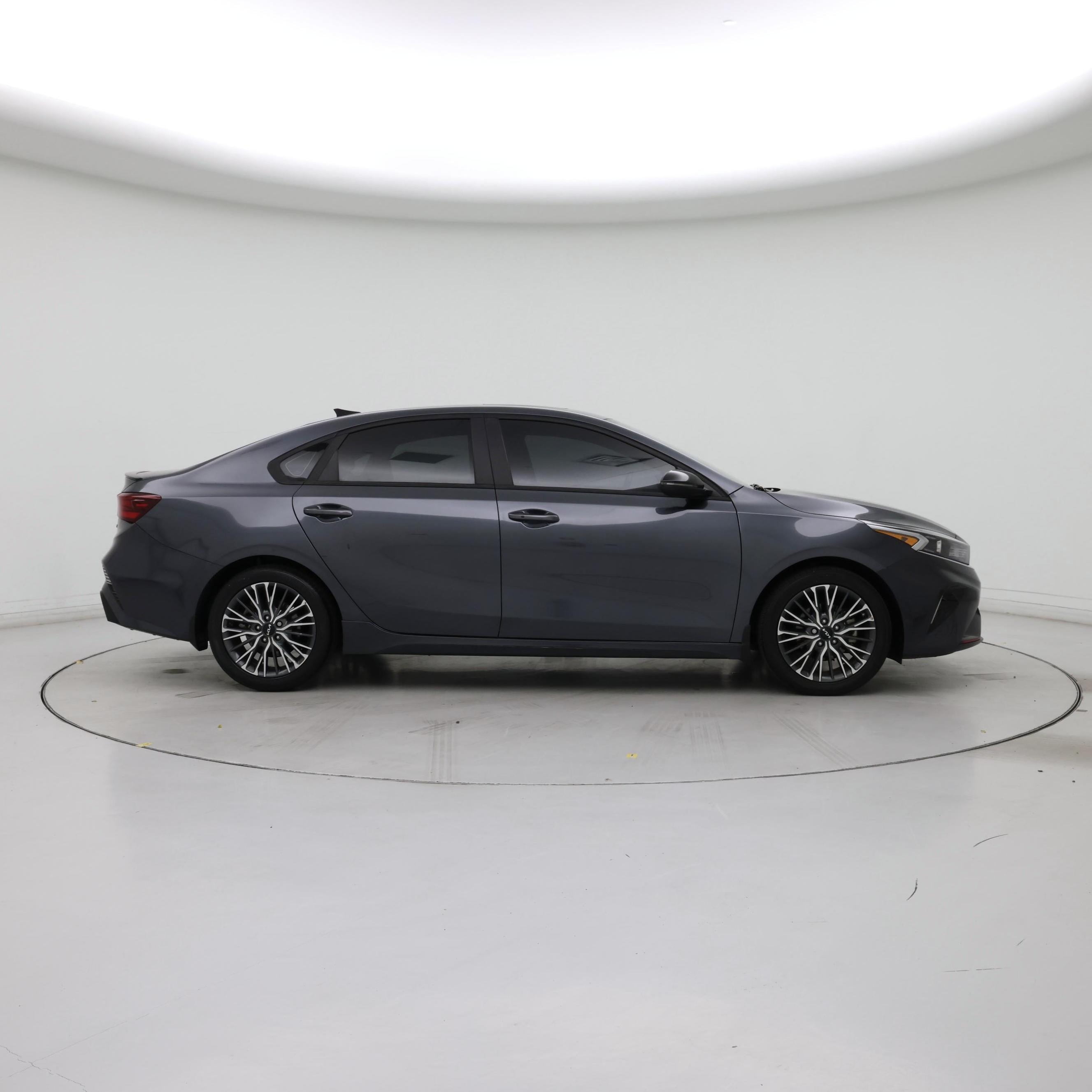 Thumbnail: 2023 Kia Forte - 7