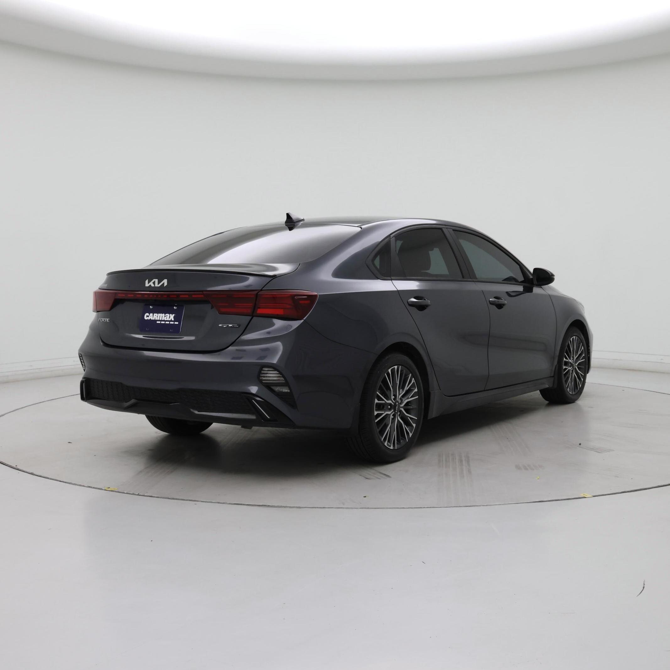 Thumbnail: 2023 Kia Forte - 8