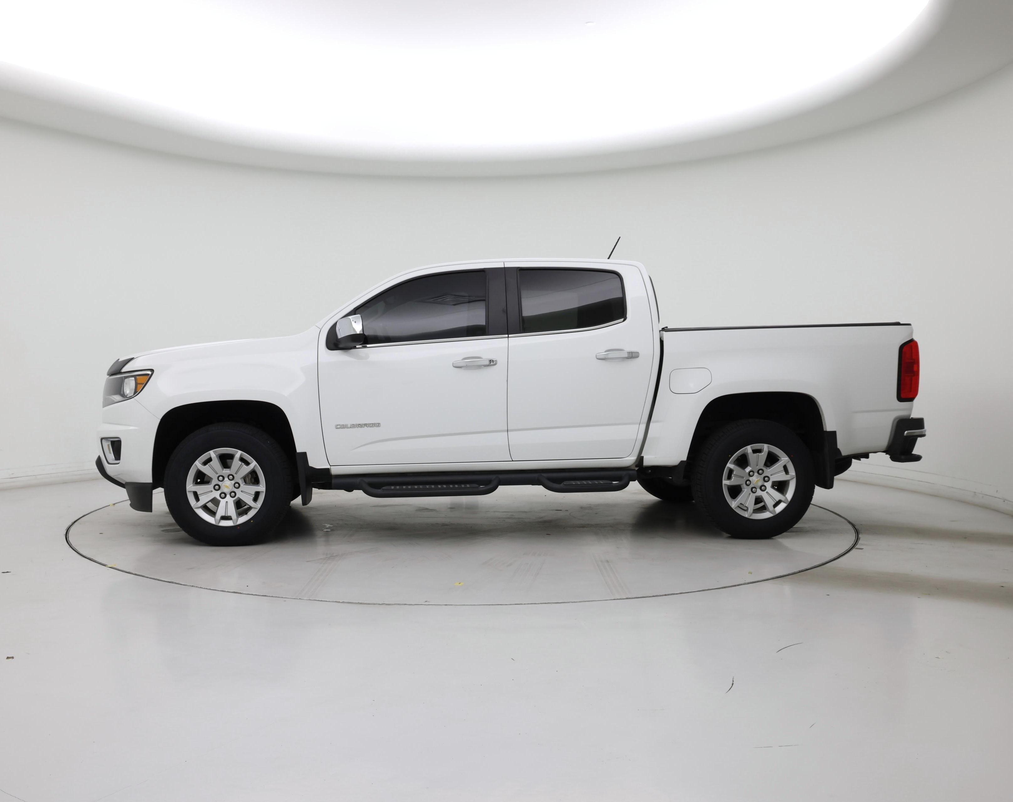 Thumbnail: 2019 Chevrolet Colorado - 3