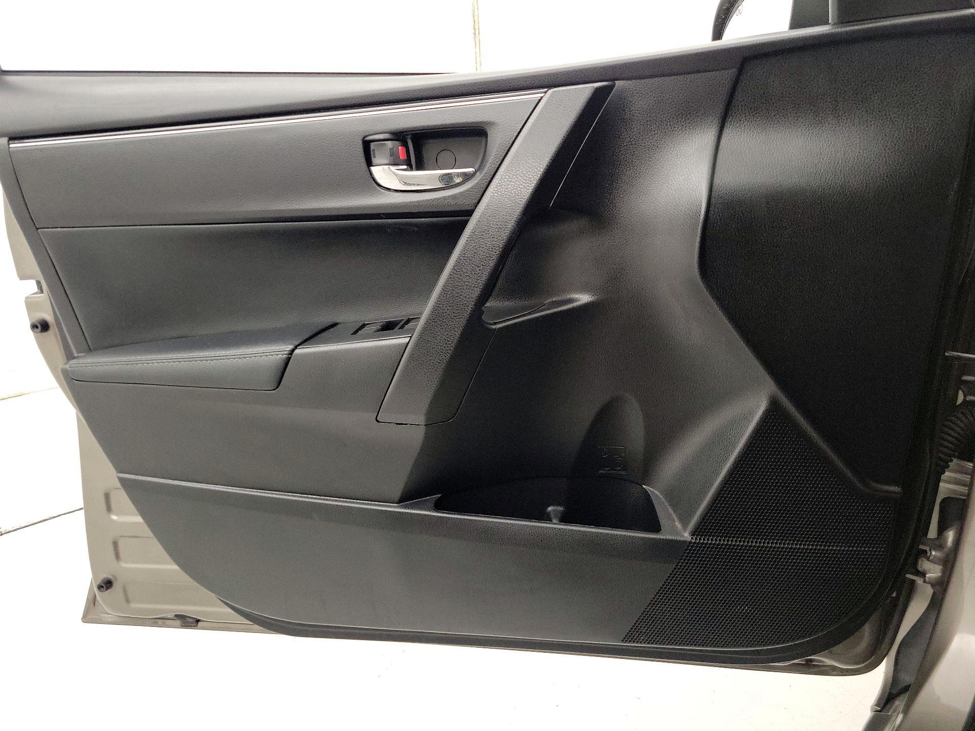 Thumbnail: 2019 Toyota Corolla - 10