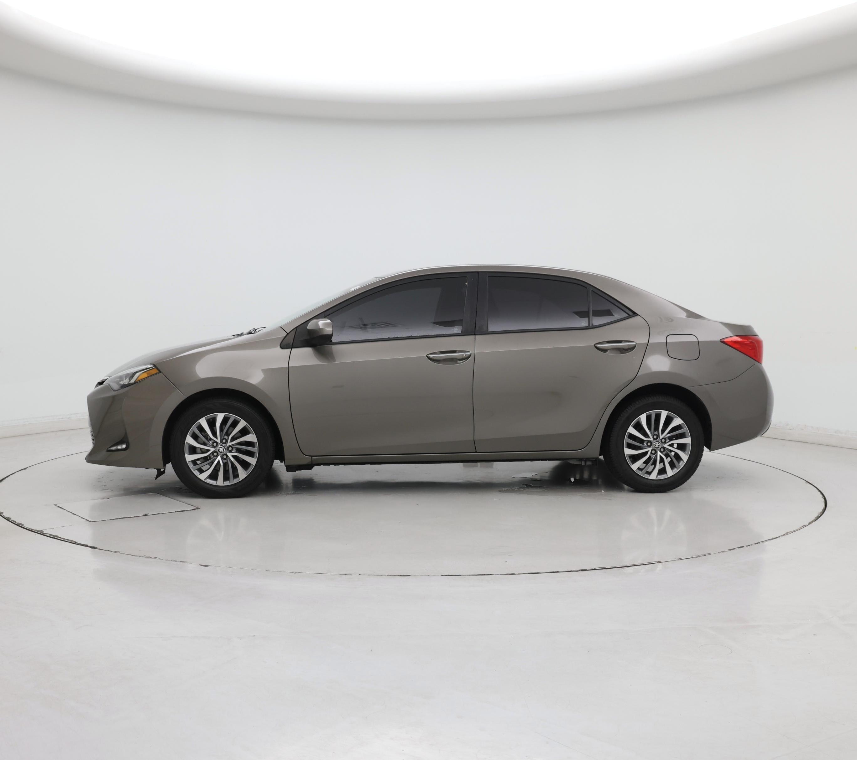 Thumbnail: 2019 Toyota Corolla - 3