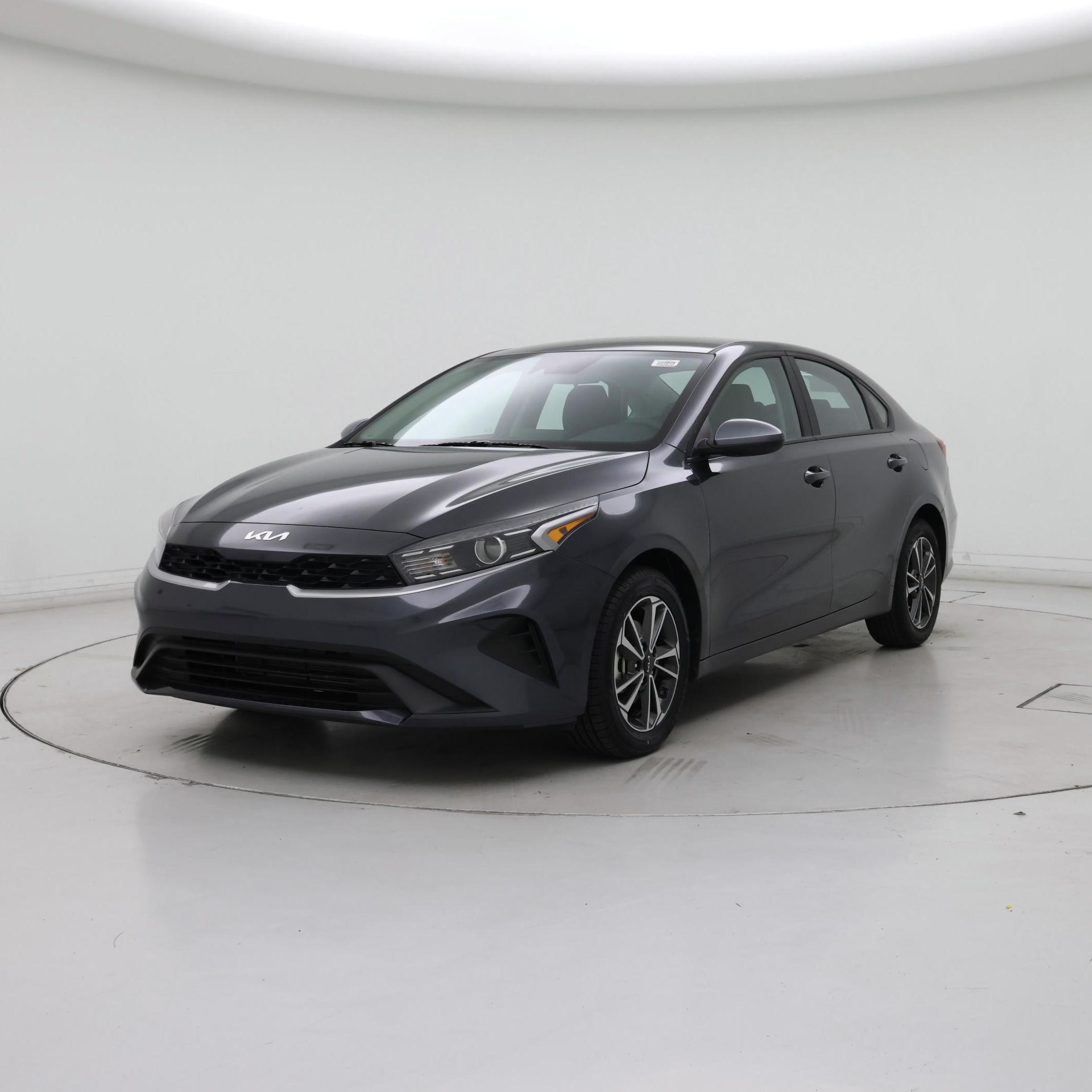 Thumbnail: 2024 Kia Forte - 4