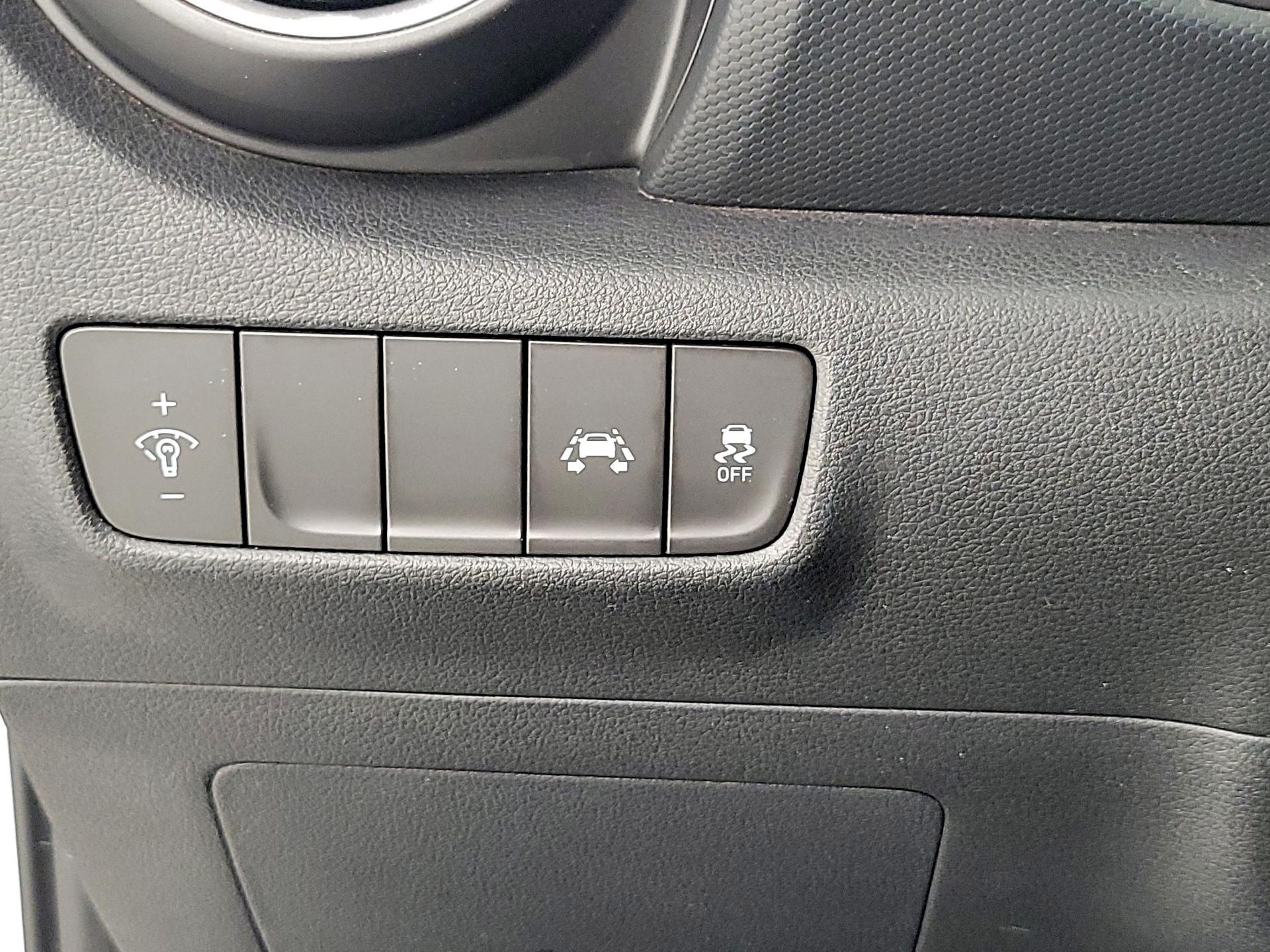Thumbnail: 2019 Hyundai Kona - 13