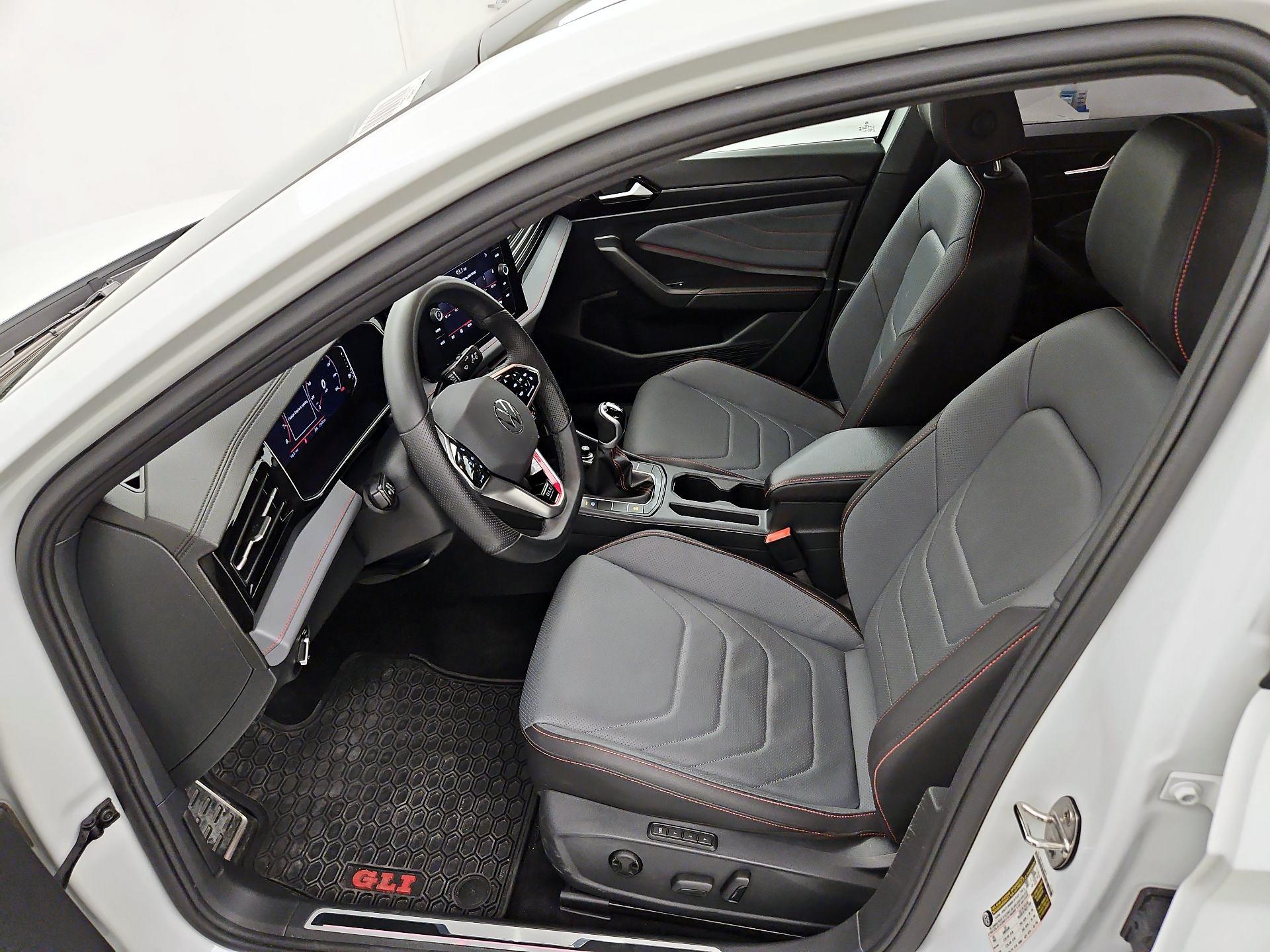 Thumbnail: 2025 Volkswagen Jetta - 11