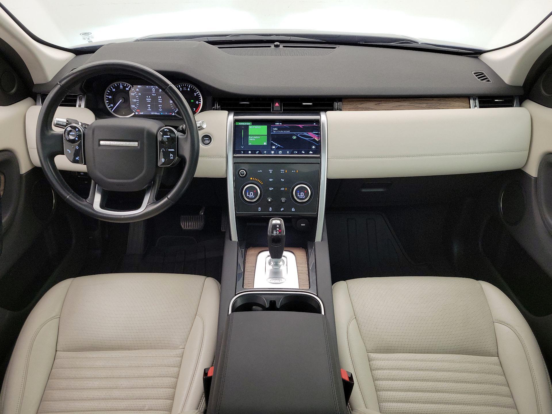 Thumbnail: 2020 Land Rover Discovery Sport - 9