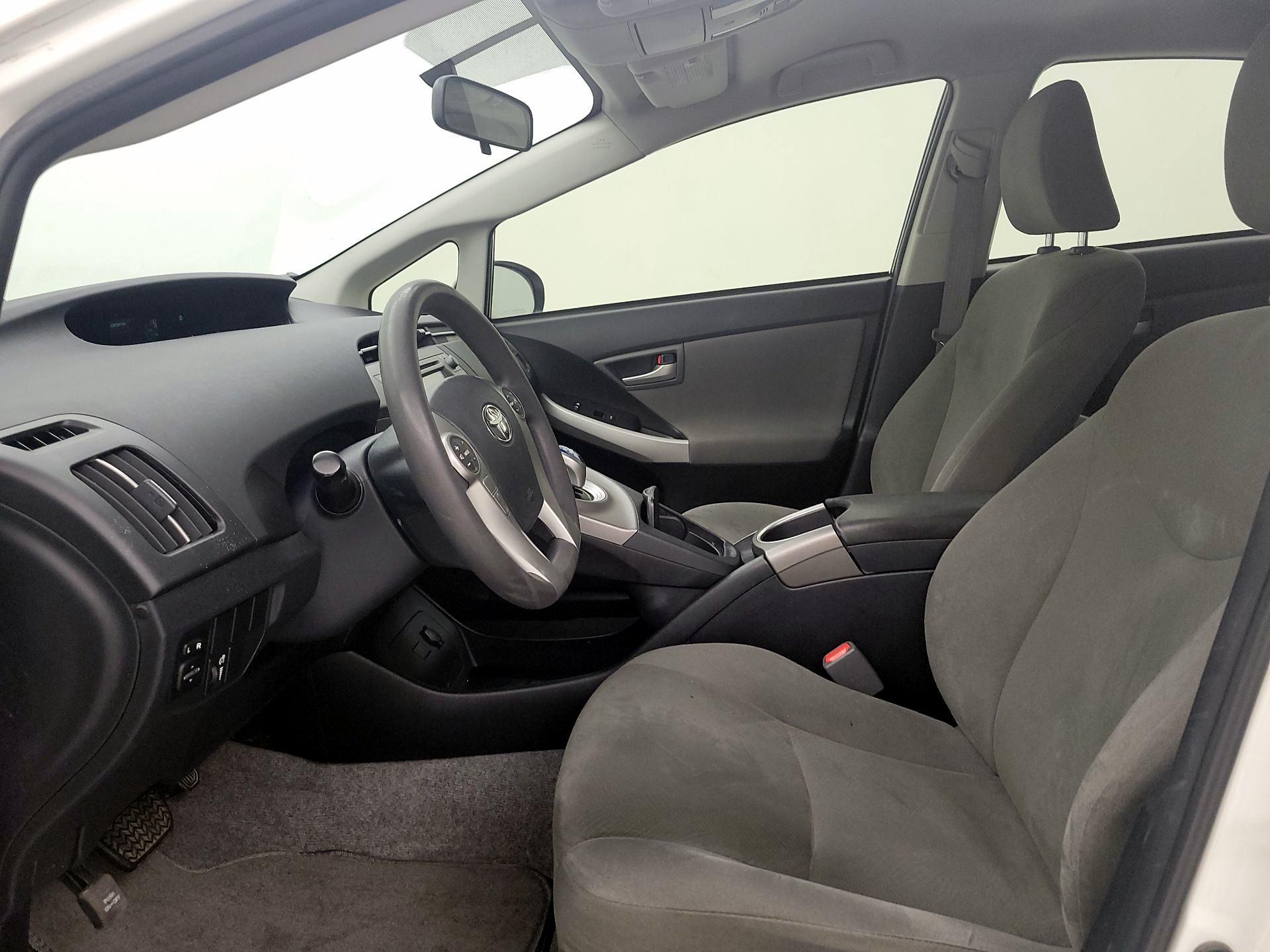 Thumbnail: 2015 Toyota Prius - 11