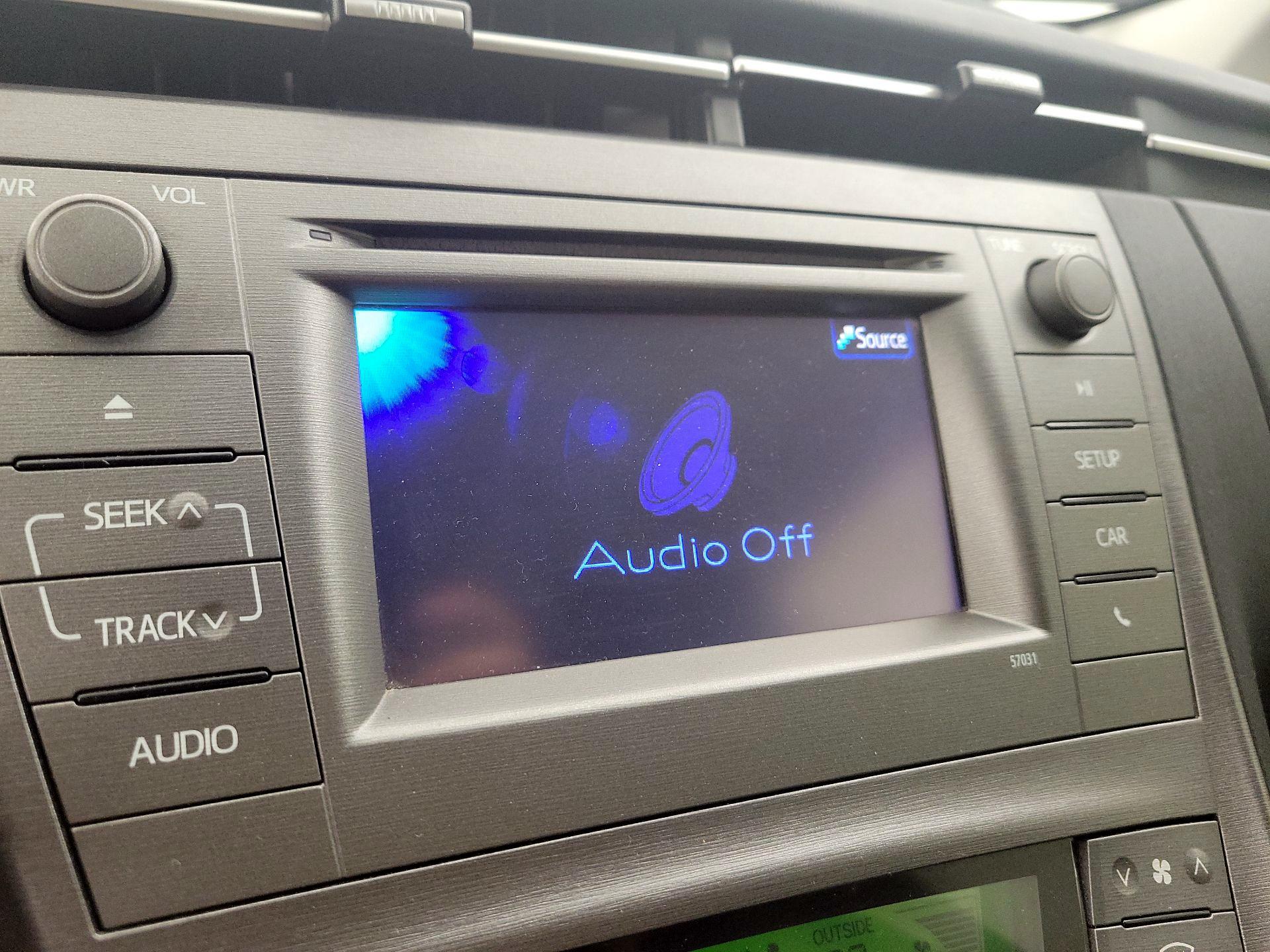 Thumbnail: 2015 Toyota Prius - 16