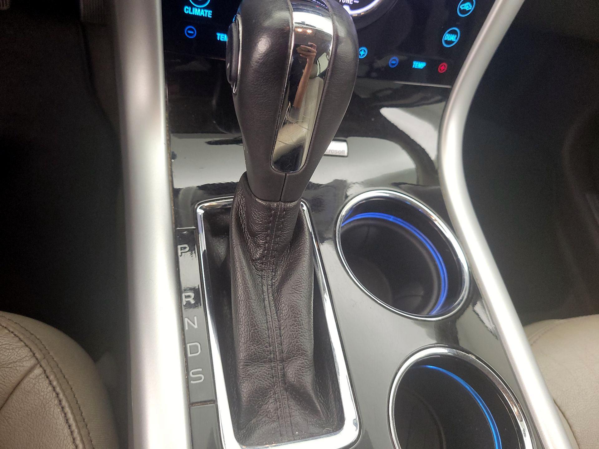 Thumbnail: 2013 Ford Edge - 18