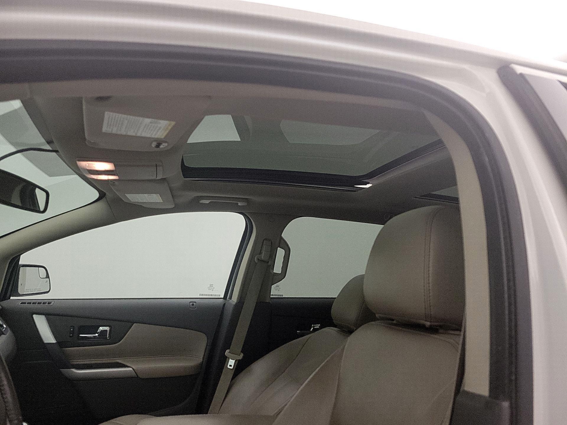 Thumbnail: 2013 Ford Edge - 20