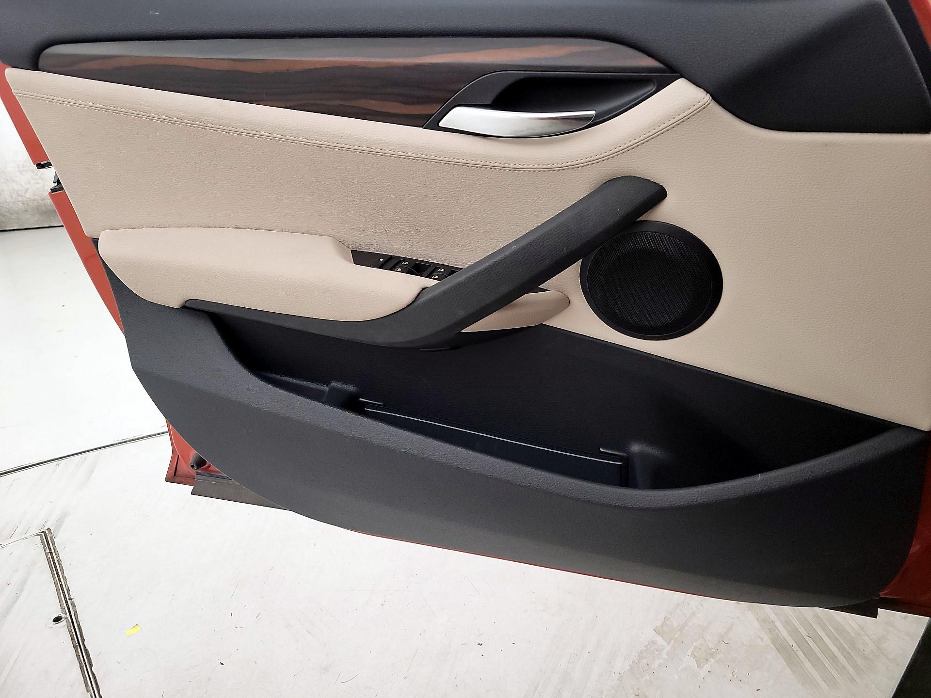 Thumbnail: 2014 BMW X1 - 12