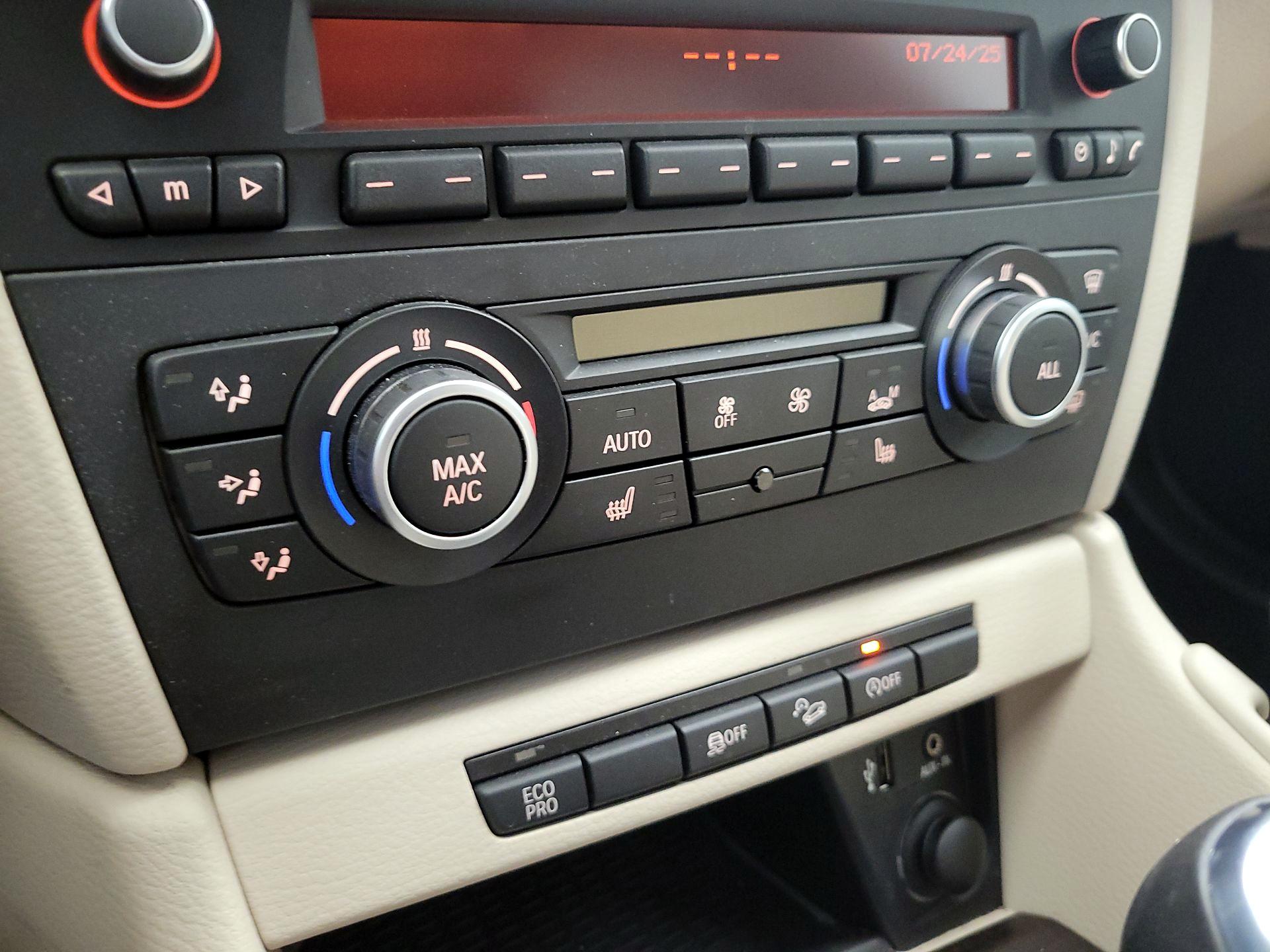 Thumbnail: 2014 BMW X1 - 15
