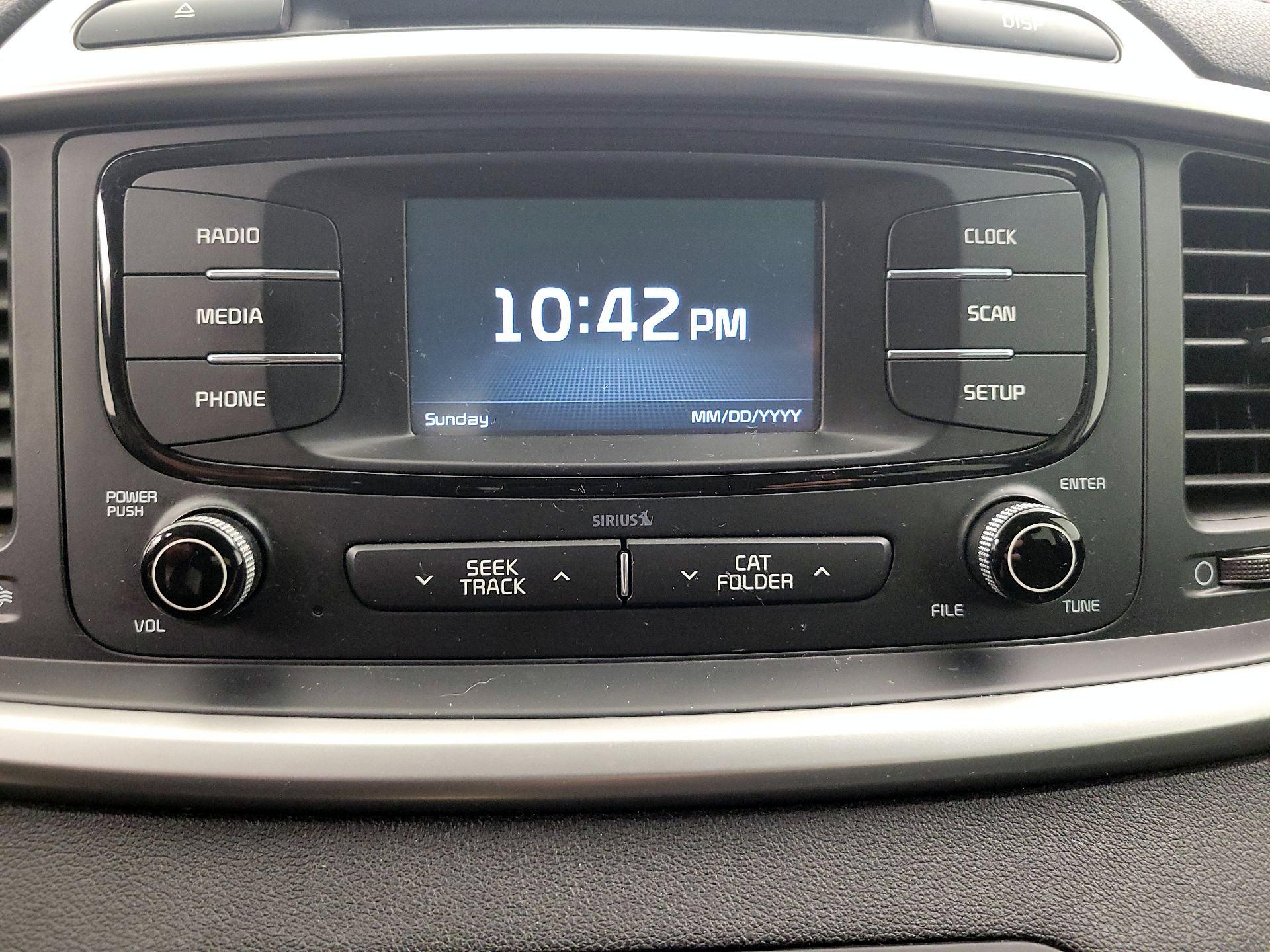 Thumbnail: 2018 Kia Sorento - 15