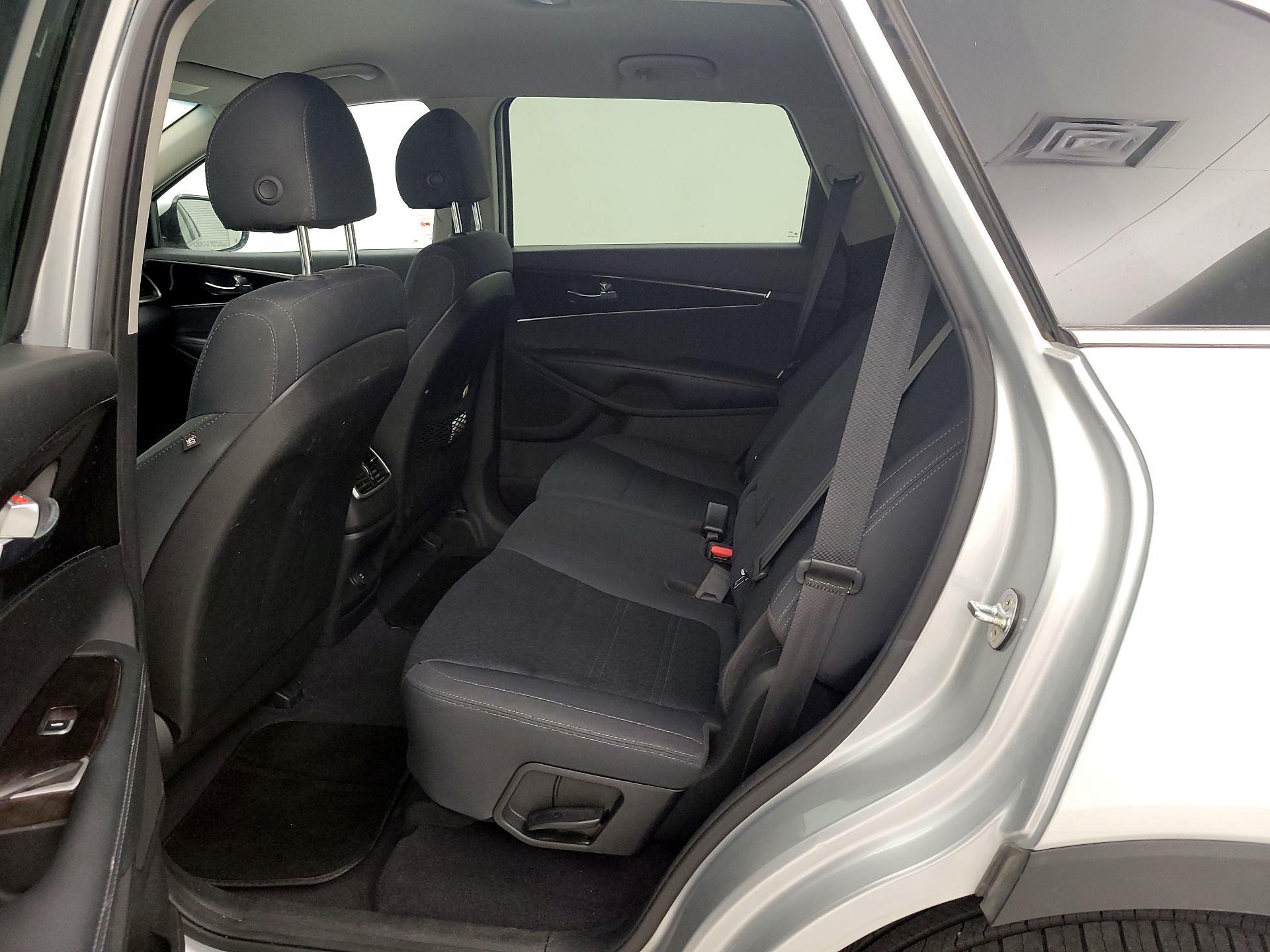 Thumbnail: 2018 Kia Sorento - 19