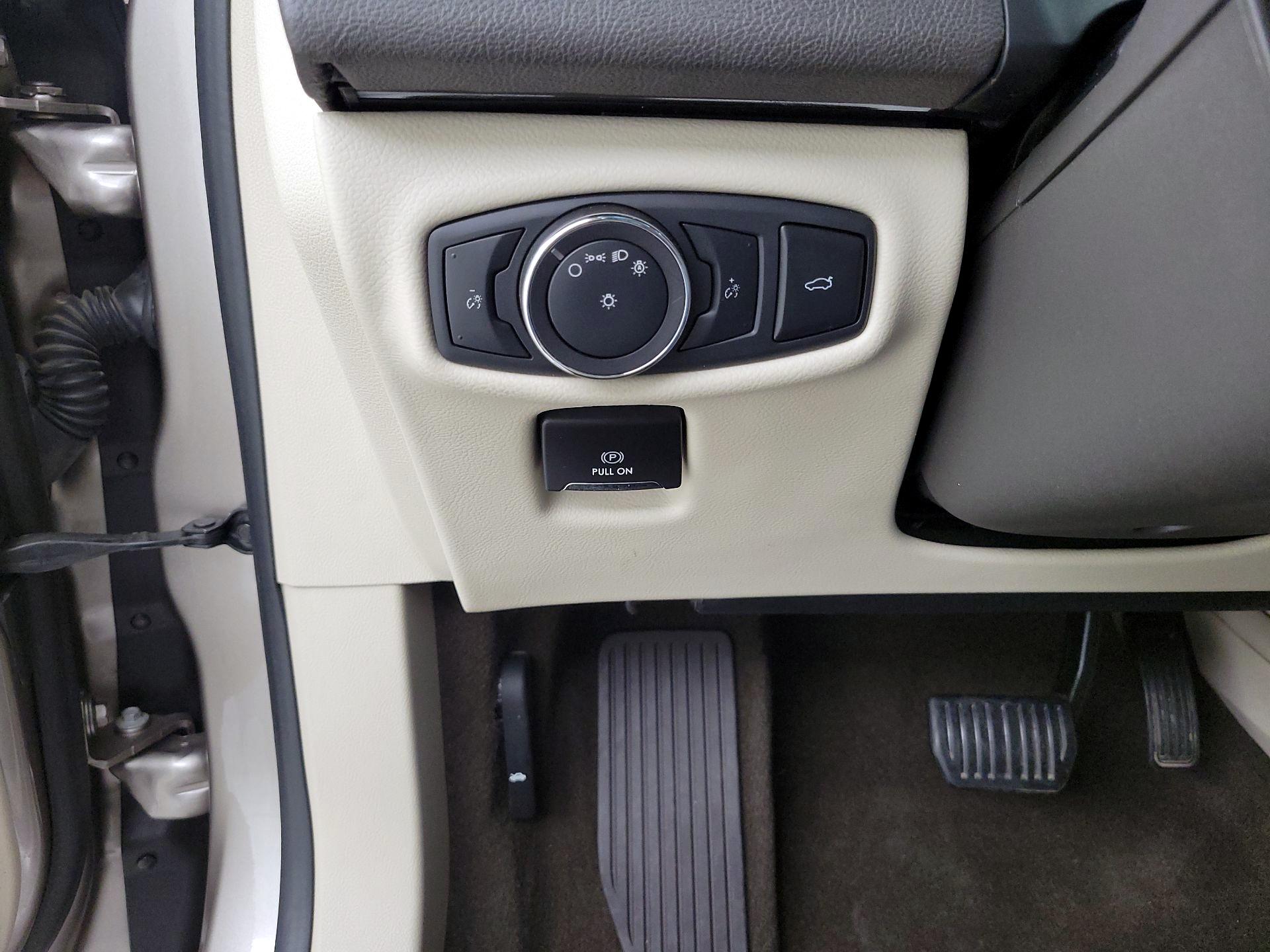 Thumbnail: 2019 Lincoln MKZ - 13