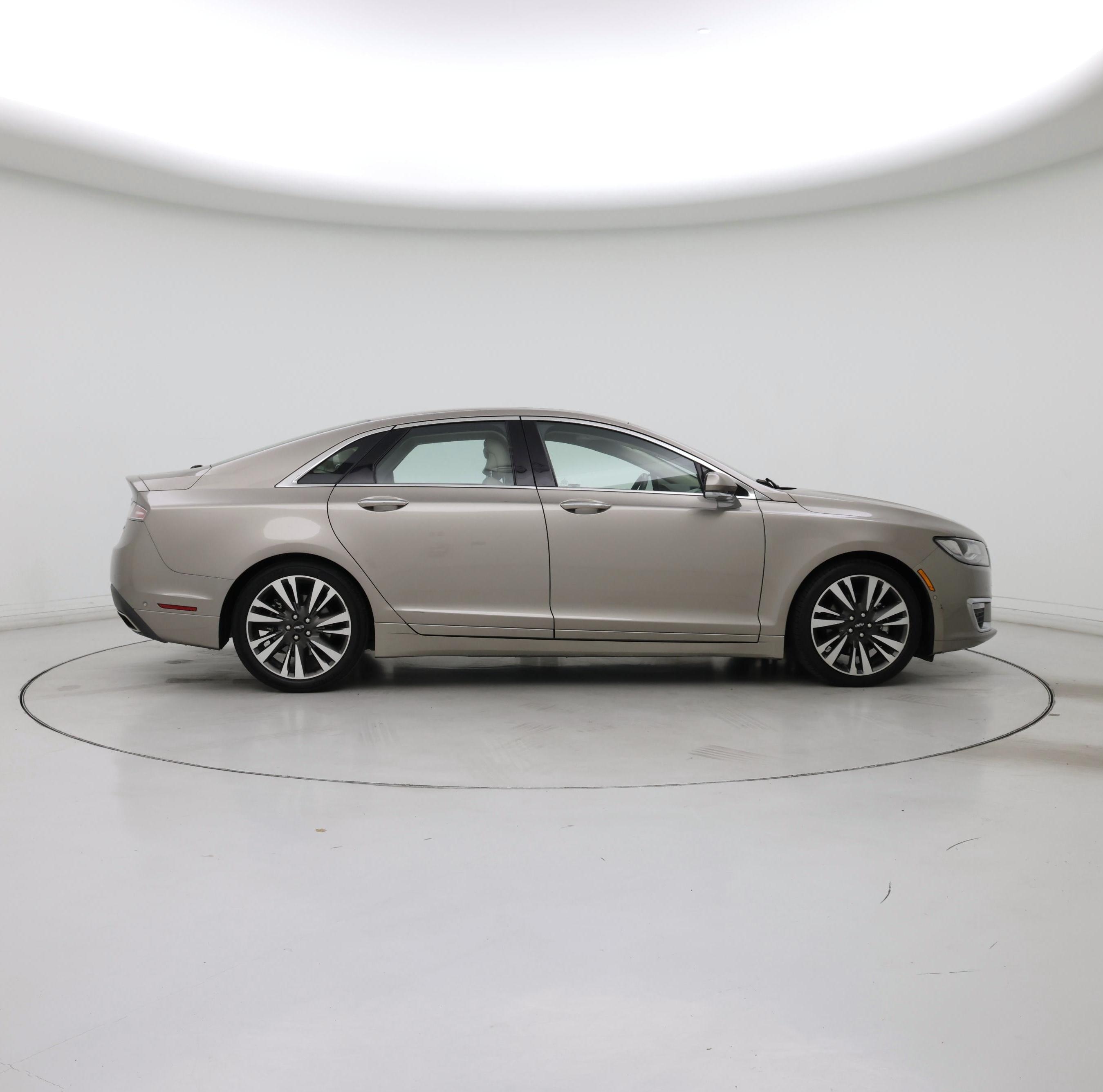Thumbnail: 2019 Lincoln MKZ - 7