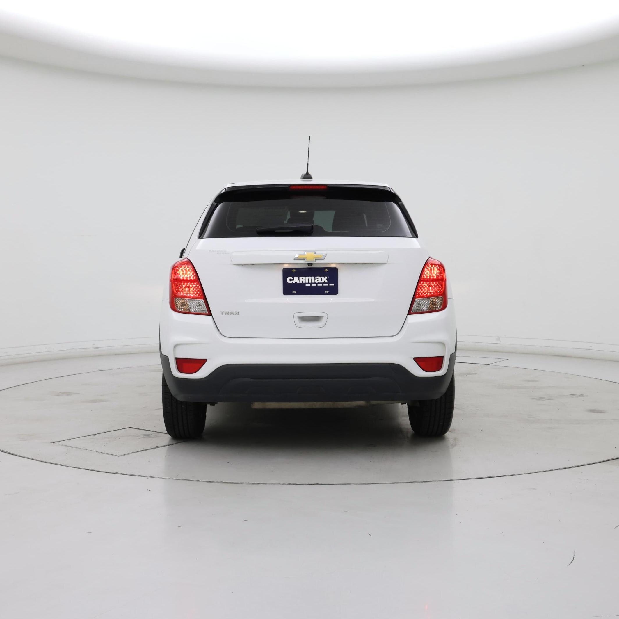 Thumbnail: 2017 Chevrolet Trax - 6