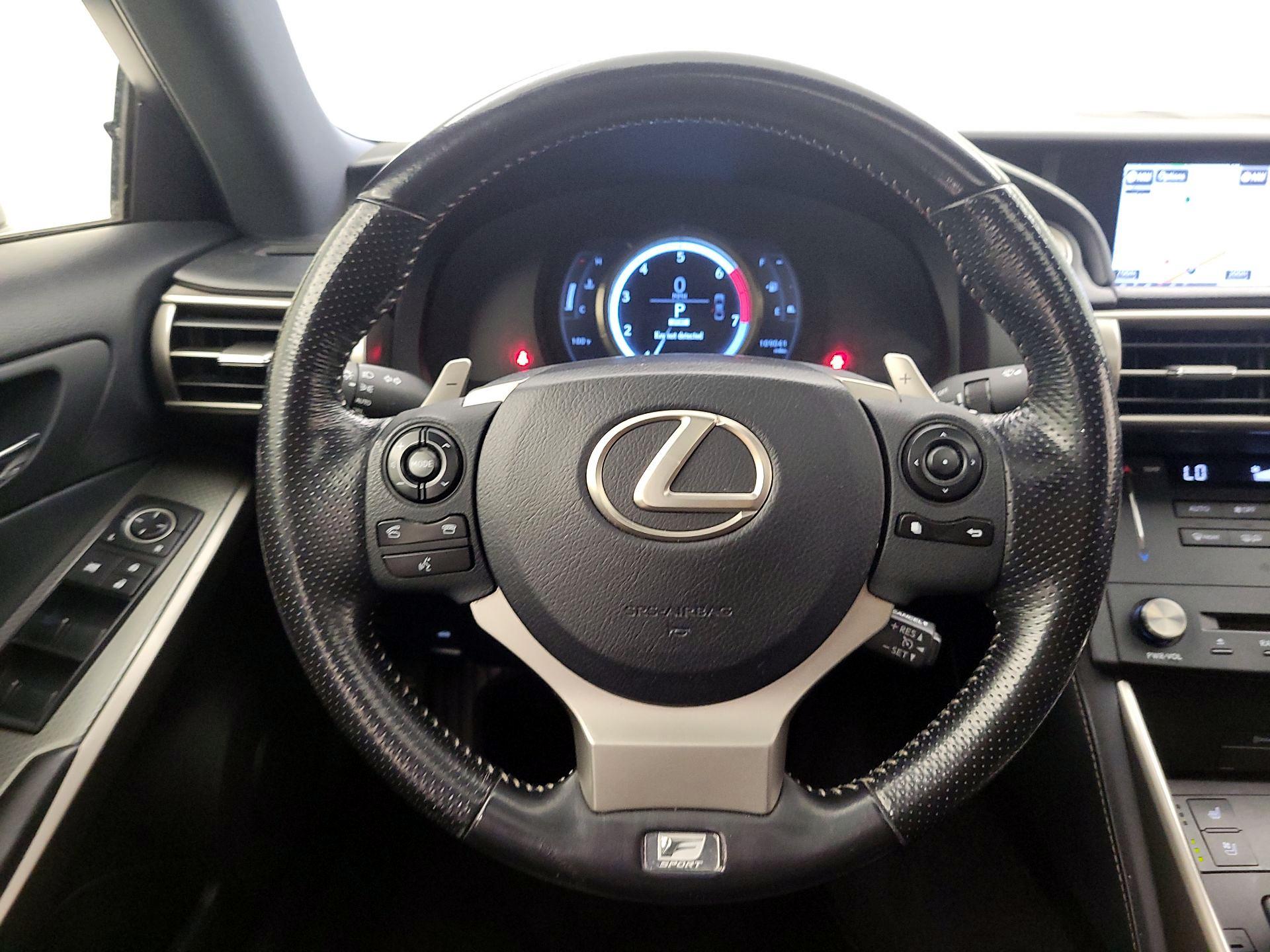 Thumbnail: 2016 Lexus IS - 10