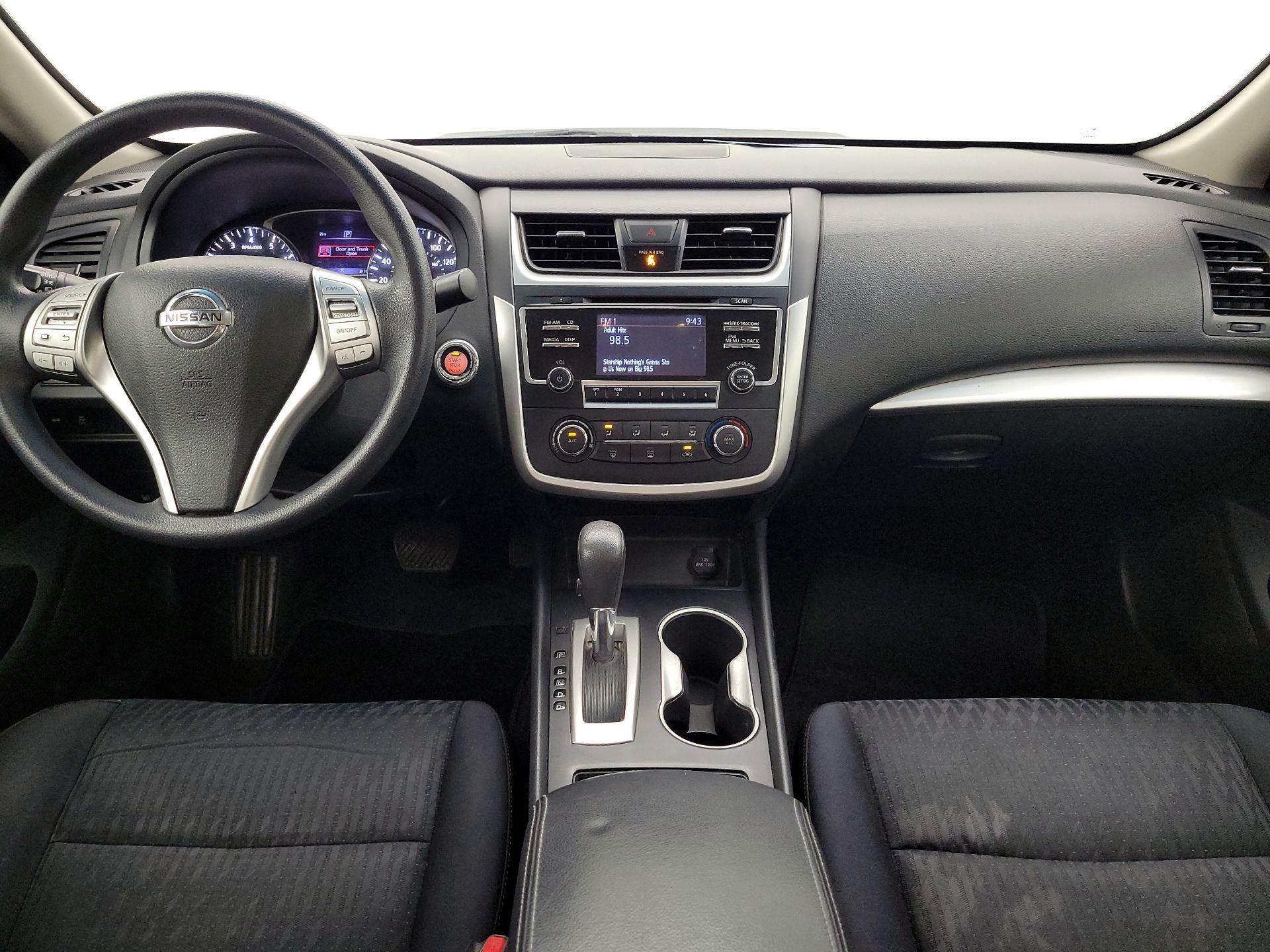 Thumbnail: 2018 Nissan Altima - 9