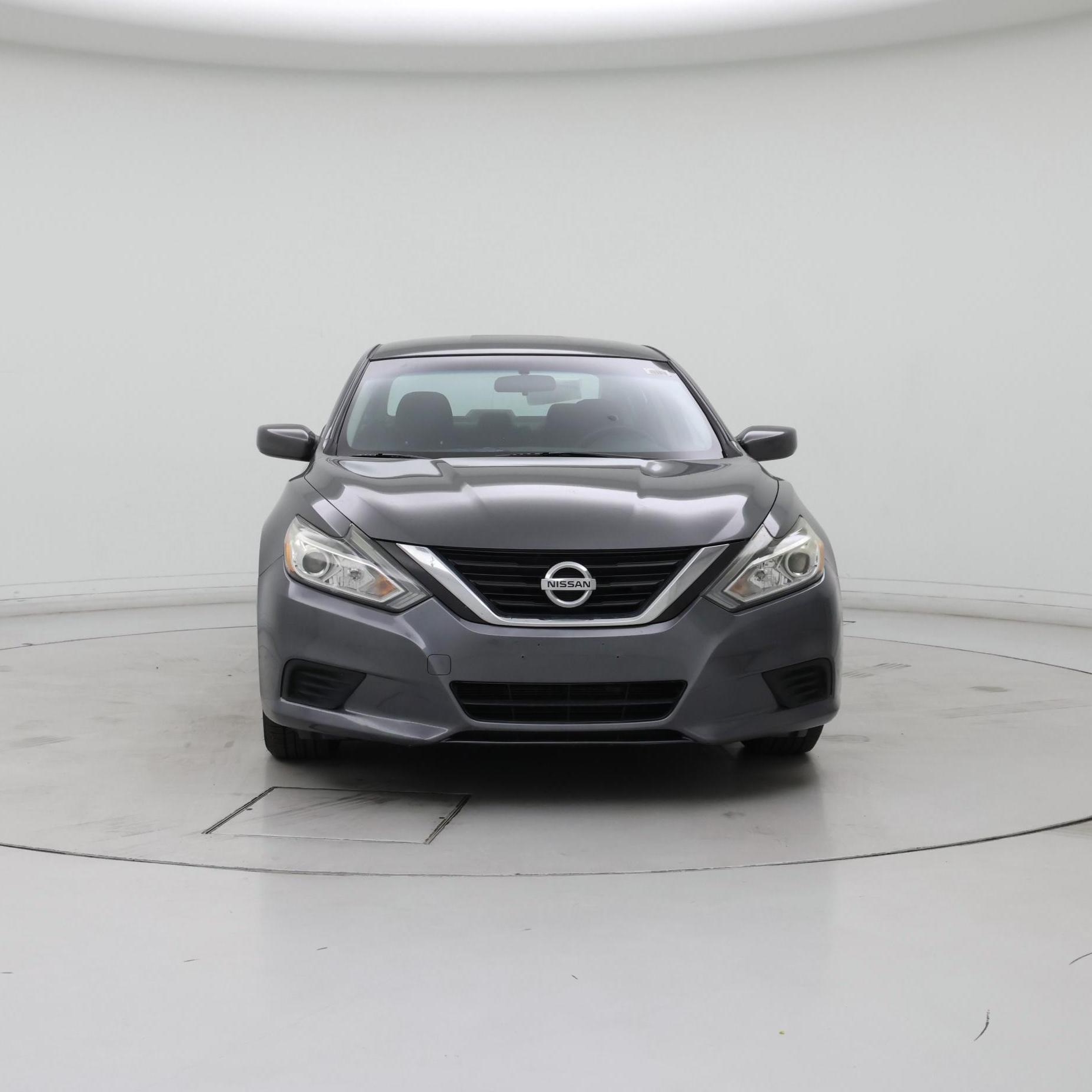 Thumbnail: 2018 Nissan Altima - 5