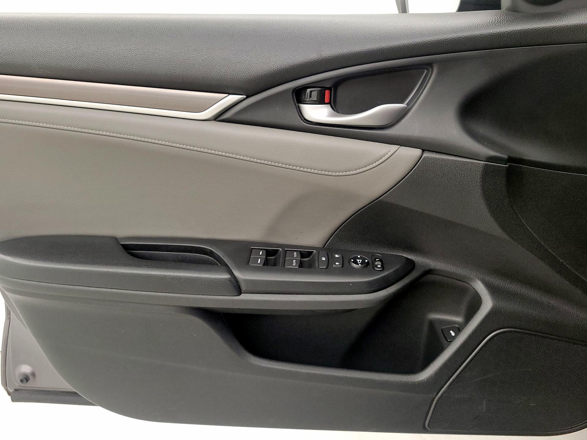 Thumbnail: 2019 Honda Civic - 12