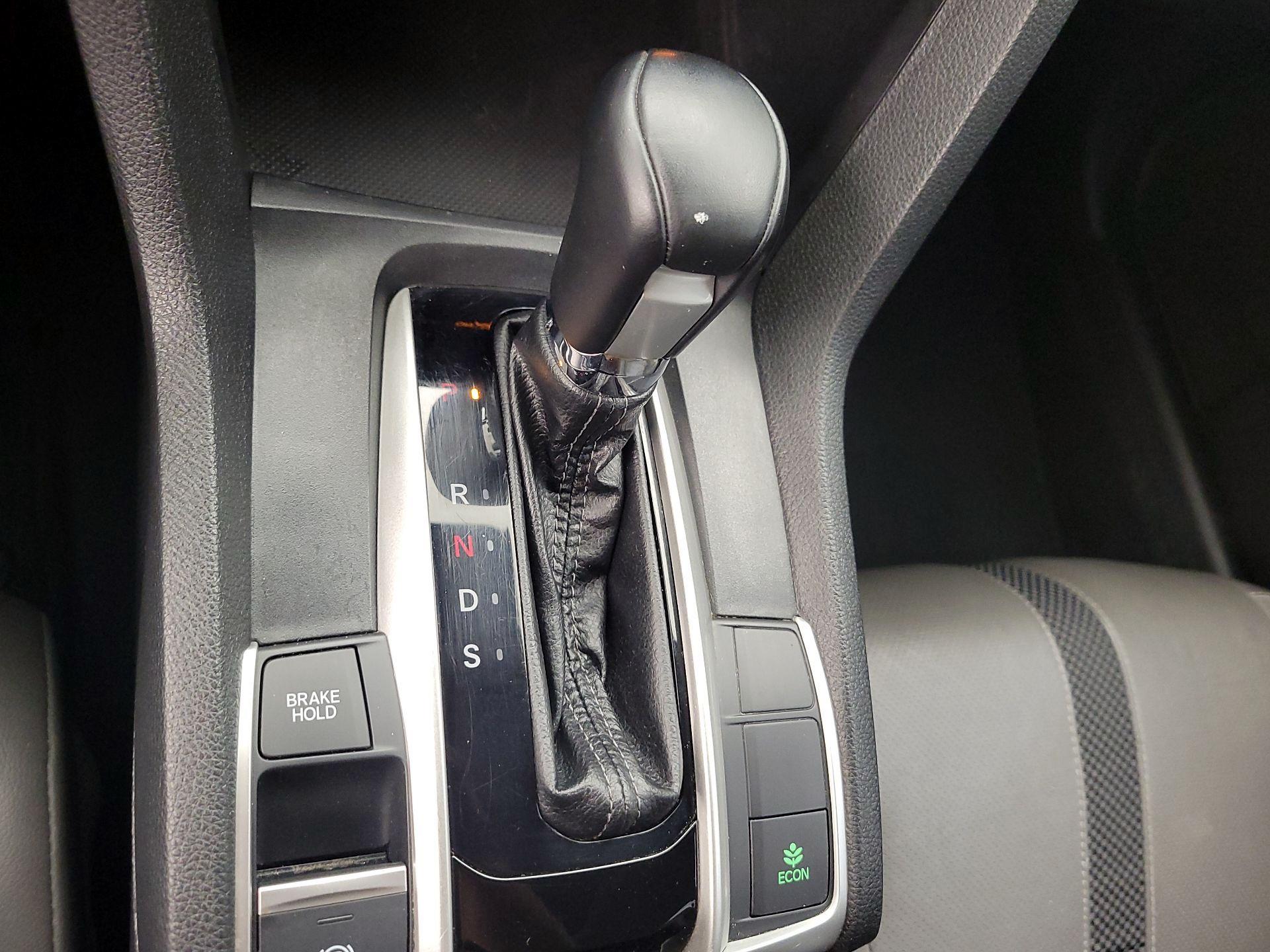 Thumbnail: 2019 Honda Civic - 17