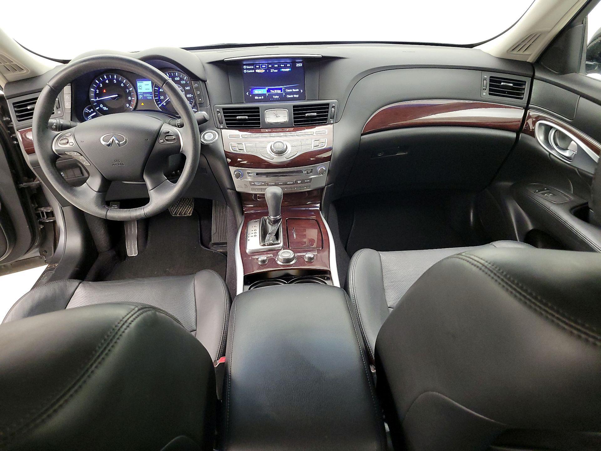 Thumbnail: 2018 INFINITI Q70 - 9