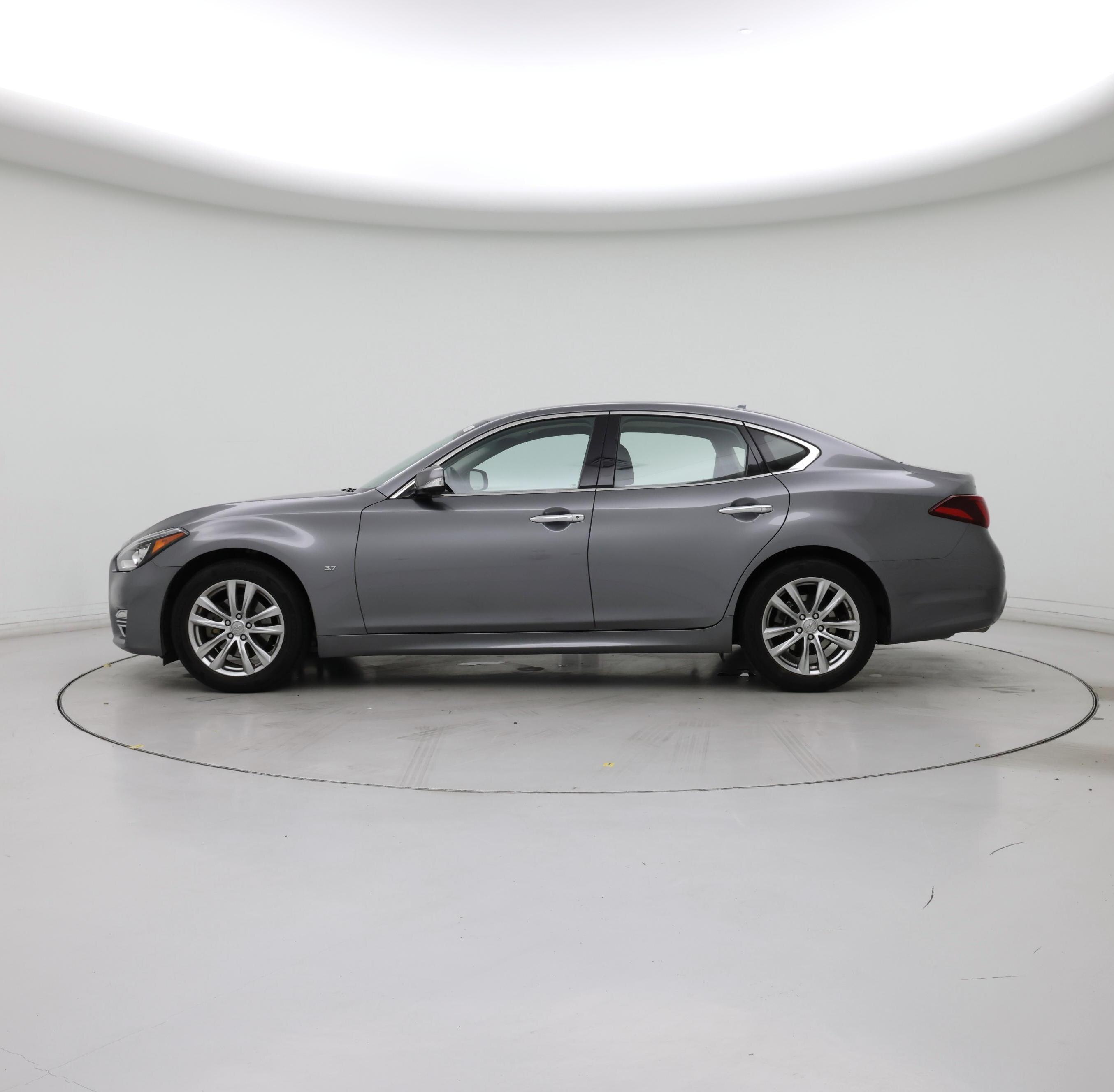 Thumbnail: 2018 INFINITI Q70 - 3