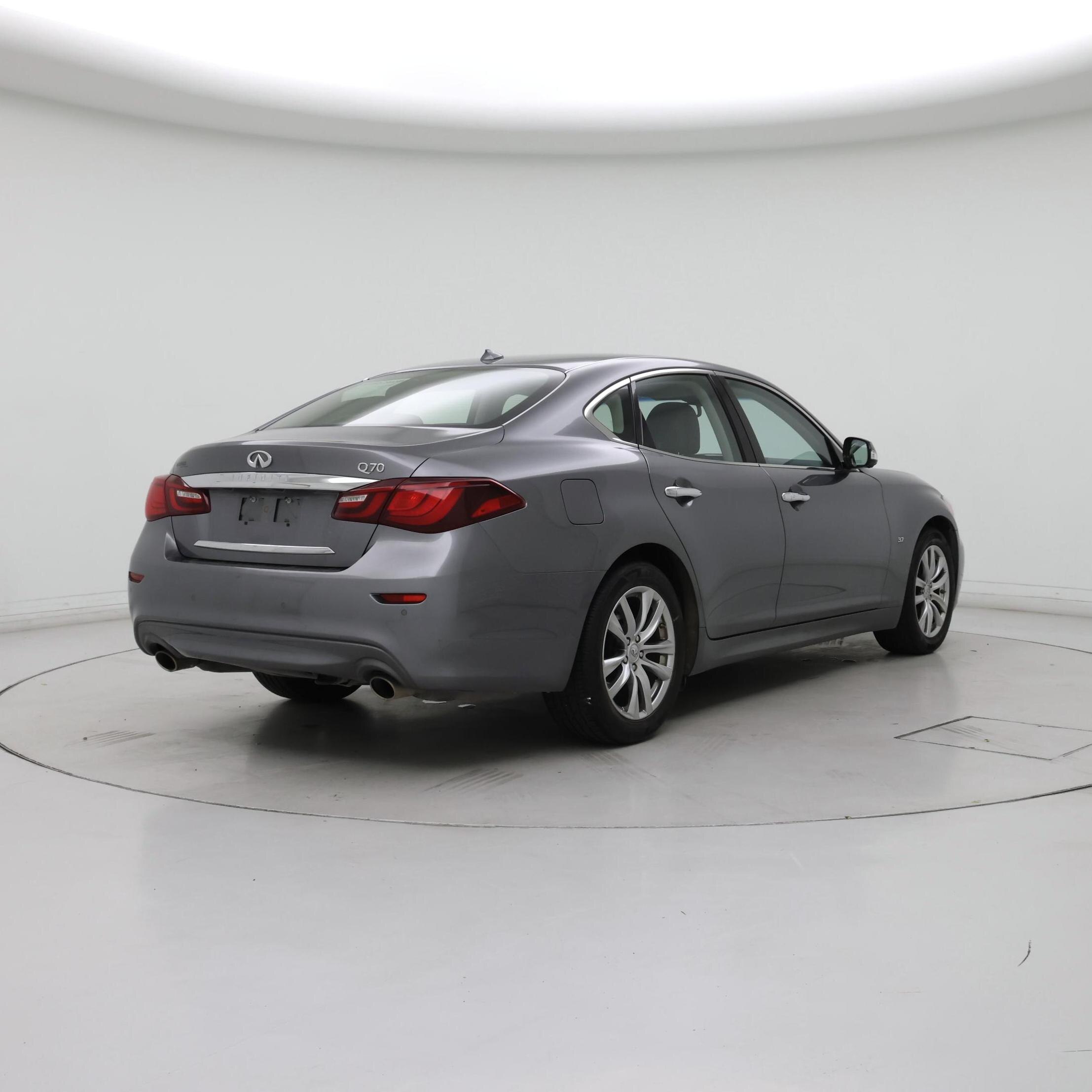 Thumbnail: 2018 INFINITI Q70 - 8