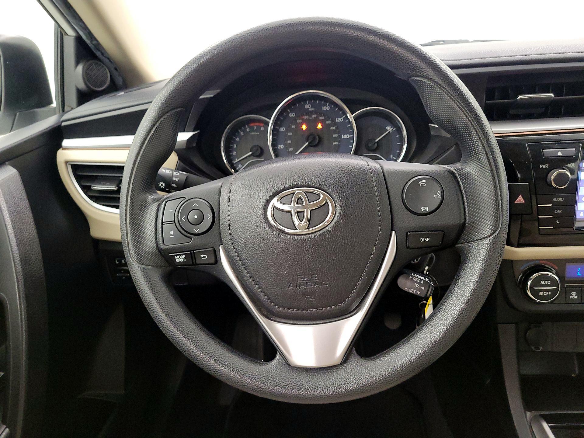 Thumbnail: 2015 Toyota Corolla - 10