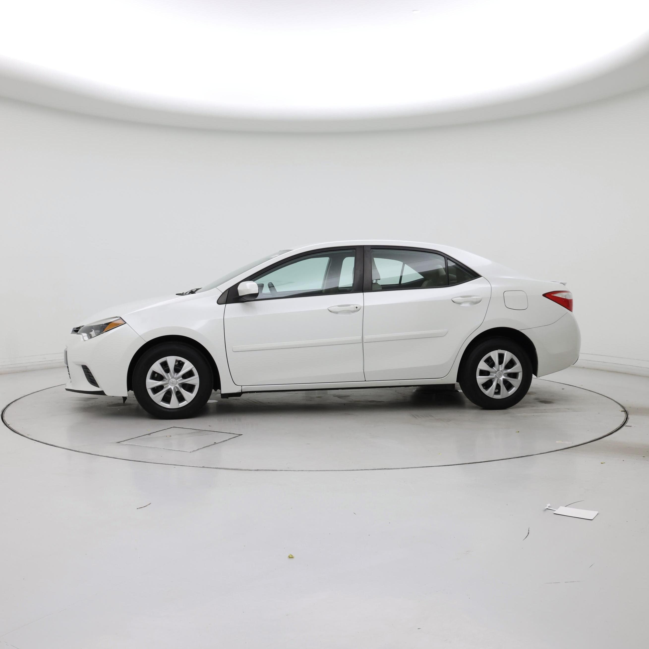 Thumbnail: 2015 Toyota Corolla - 3