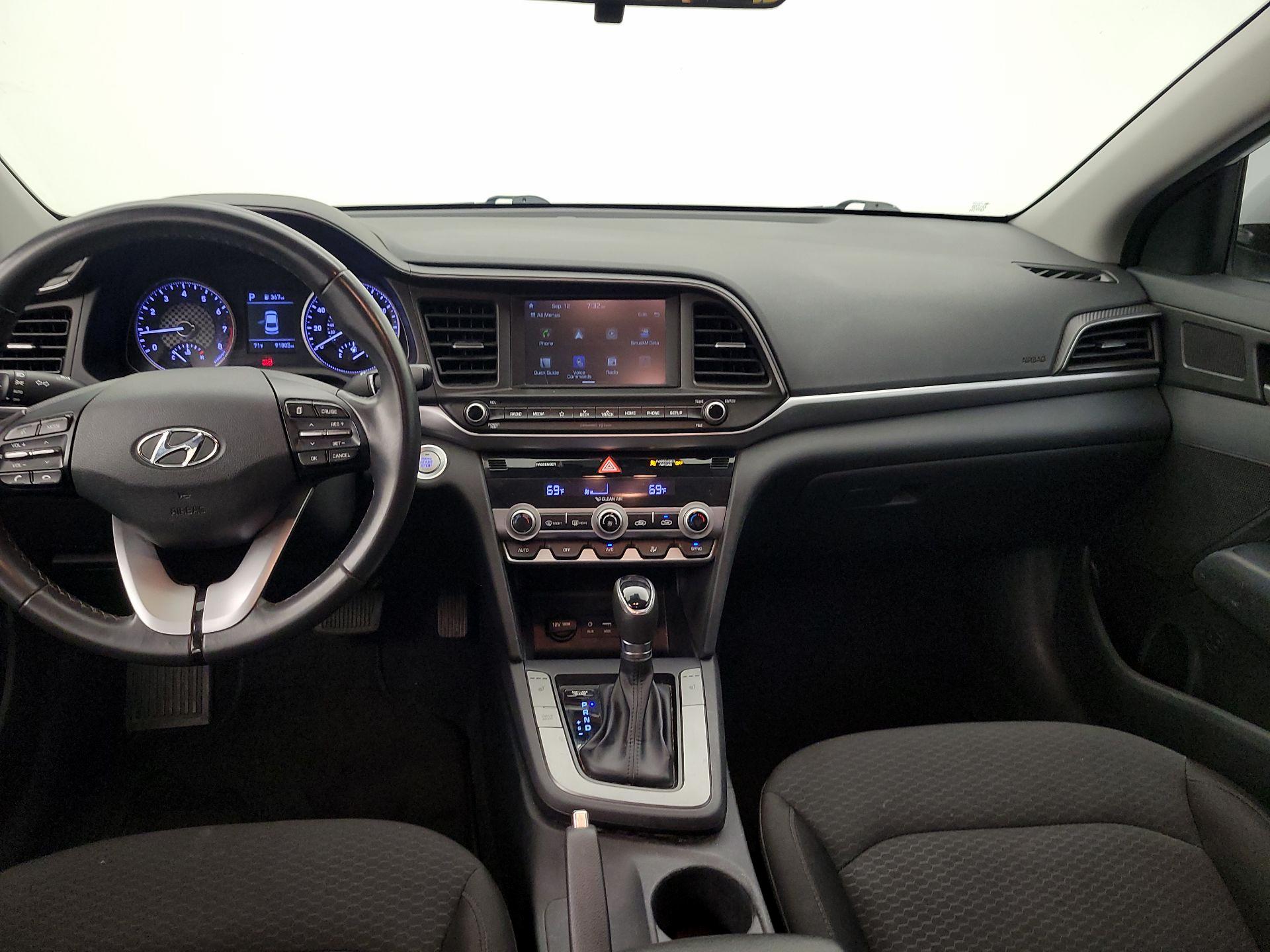 Thumbnail: 2019 Hyundai Elantra - 9