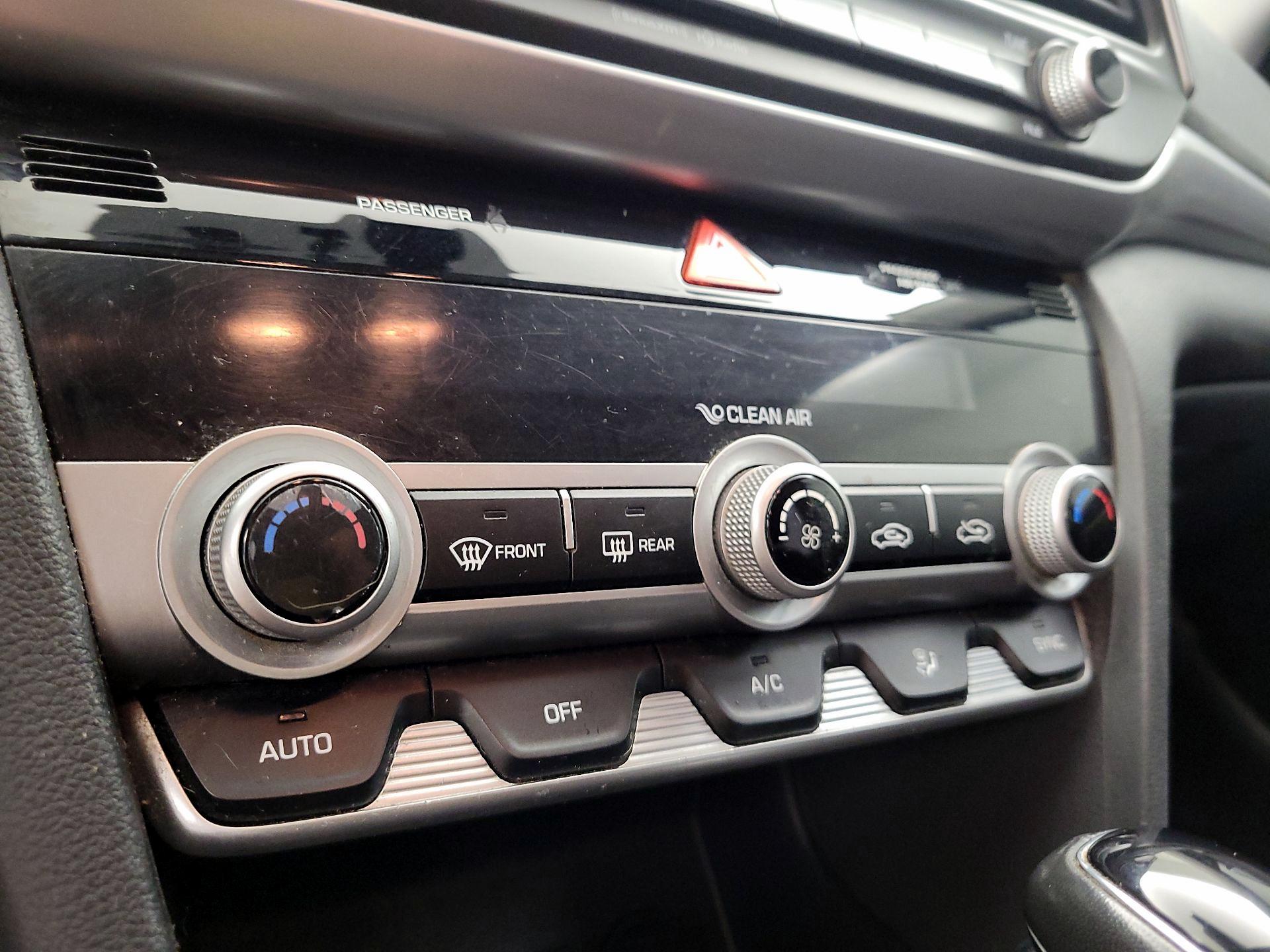 Thumbnail: 2019 Hyundai Elantra - 16