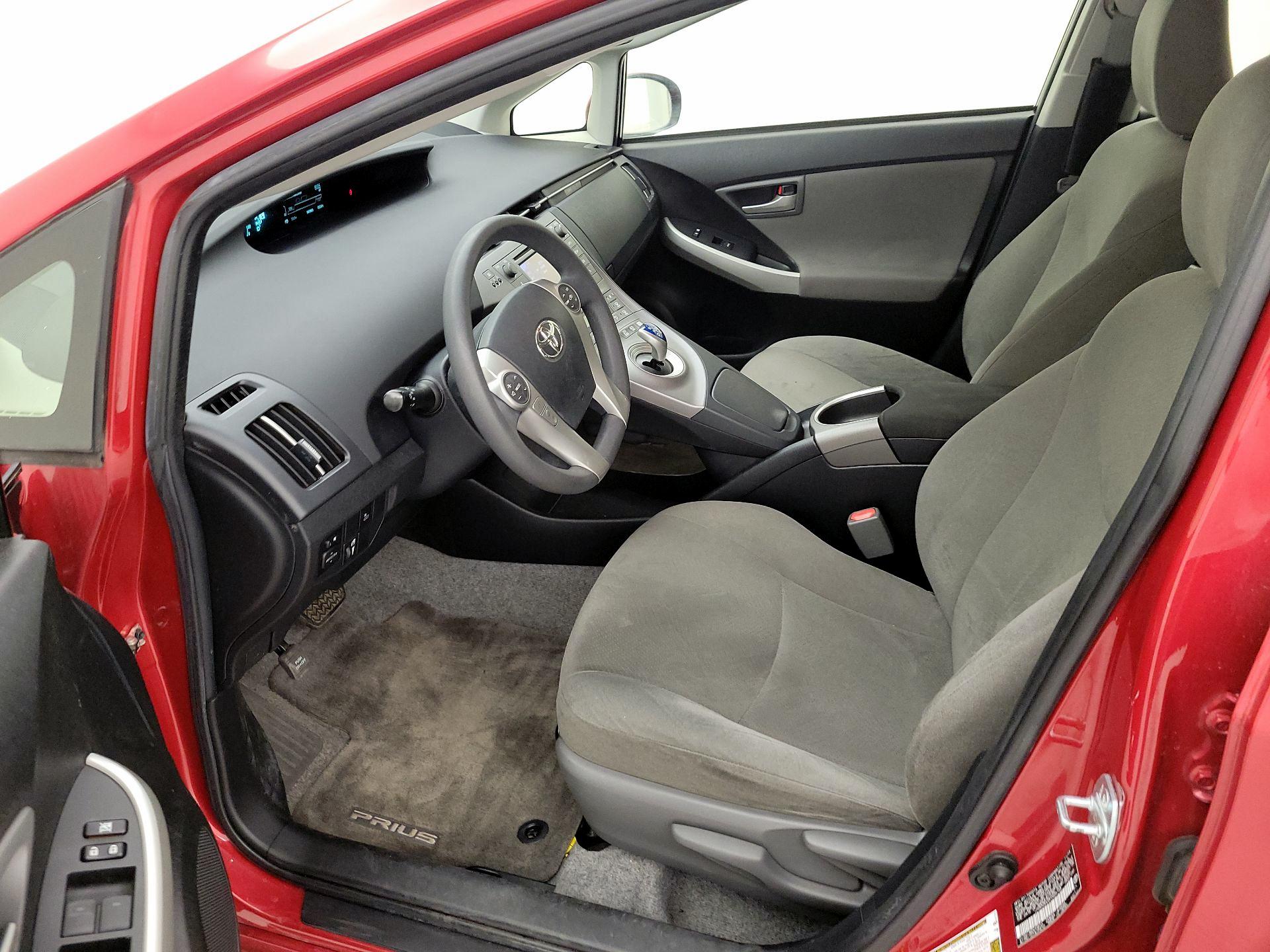 Thumbnail: 2015 Toyota Prius - 11