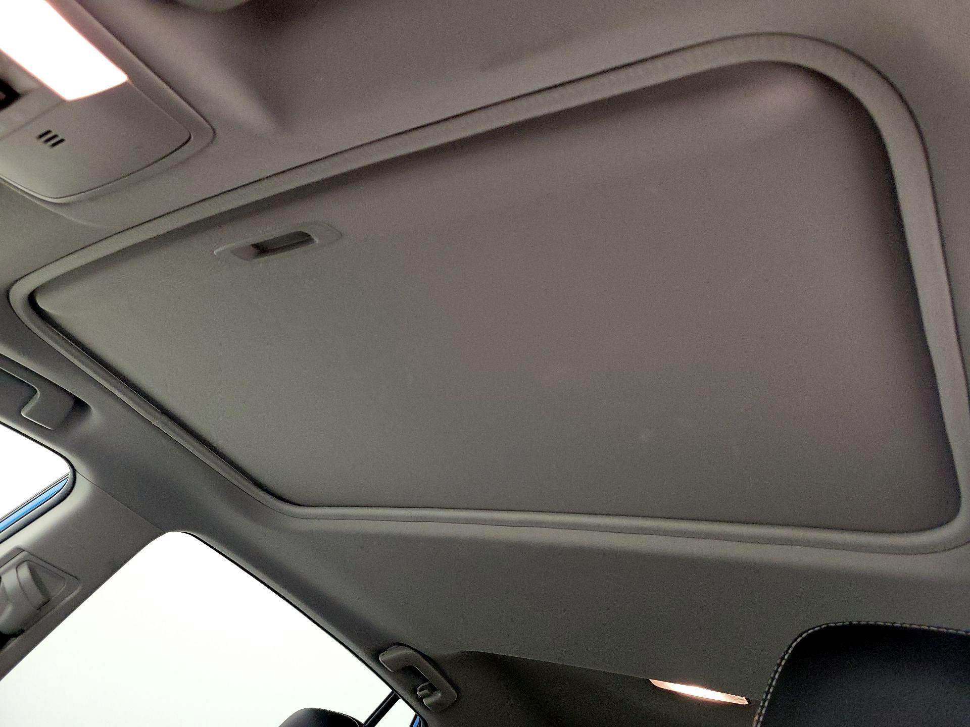 Thumbnail: 2016 Toyota RAV4 - 19