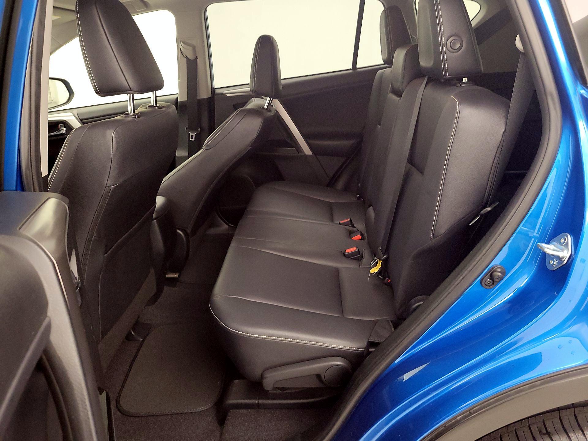 Thumbnail: 2016 Toyota RAV4 - 20